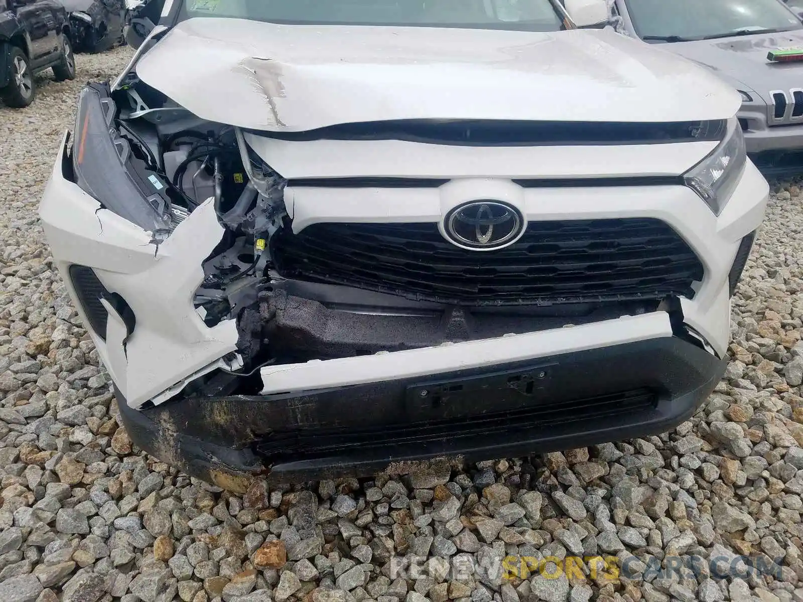 9 Photograph of a damaged car 2T3G1RFV8KC003487 TOYOTA RAV4 2019