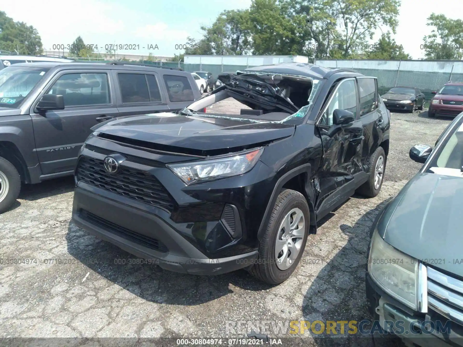 2 Фотография поврежденного автомобиля 2T3G1RFV8KC020872 TOYOTA RAV4 2019