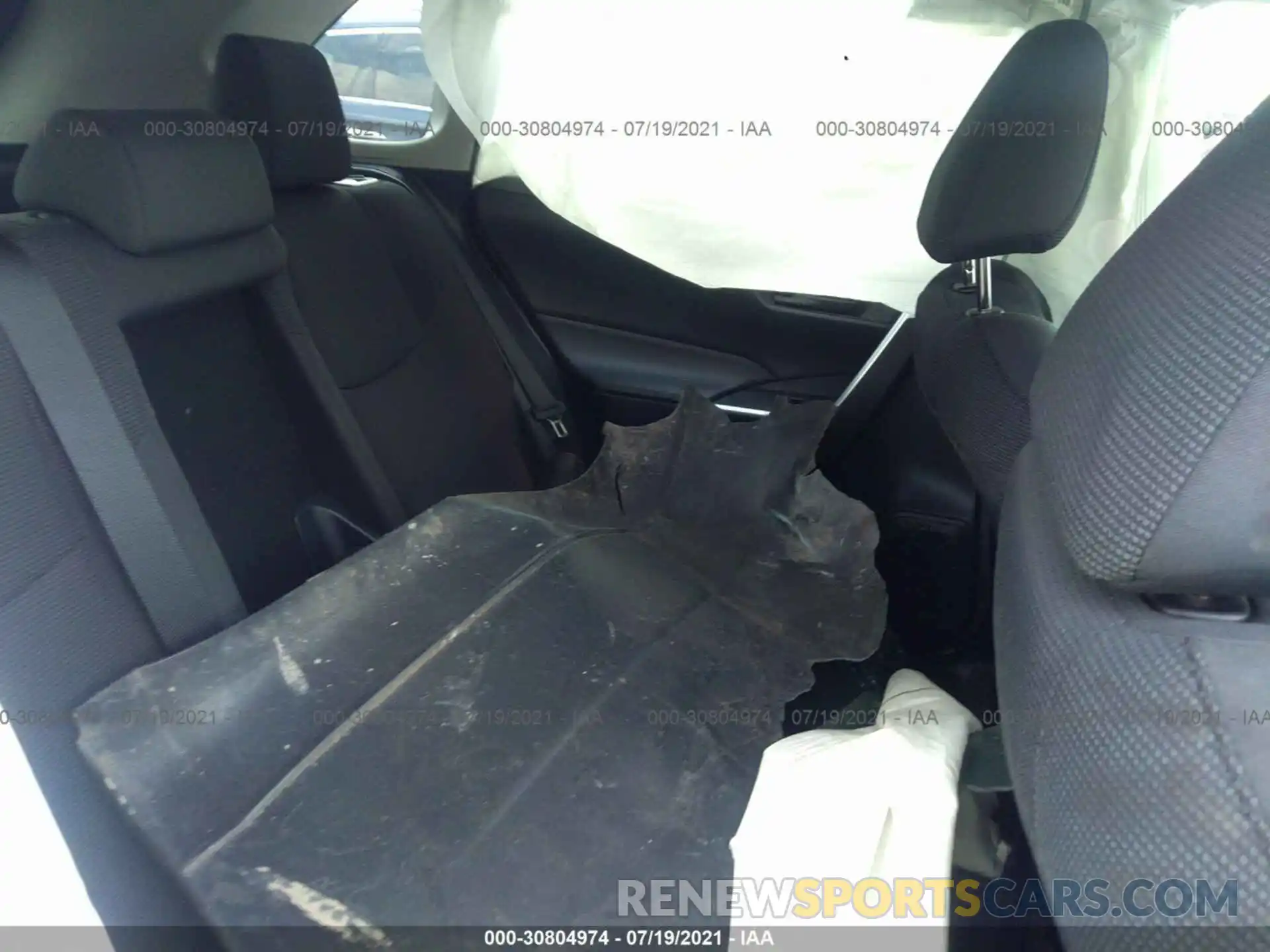 8 Photograph of a damaged car 2T3G1RFV8KC020872 TOYOTA RAV4 2019