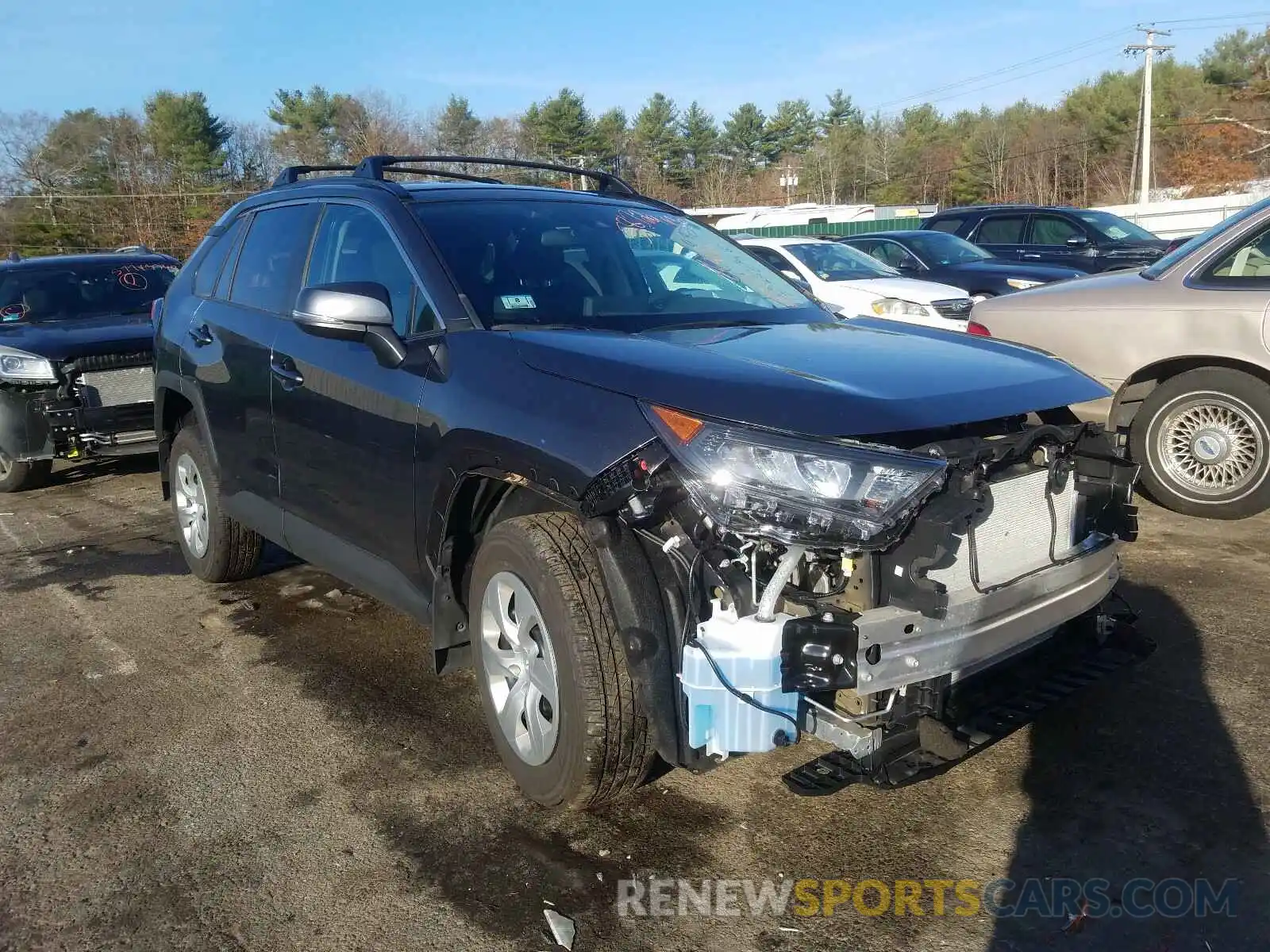 1 Photograph of a damaged car 2T3G1RFV8KC031970 TOYOTA RAV4 2019