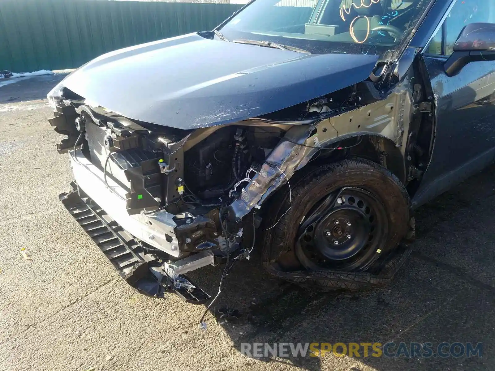 9 Photograph of a damaged car 2T3G1RFV8KC031970 TOYOTA RAV4 2019