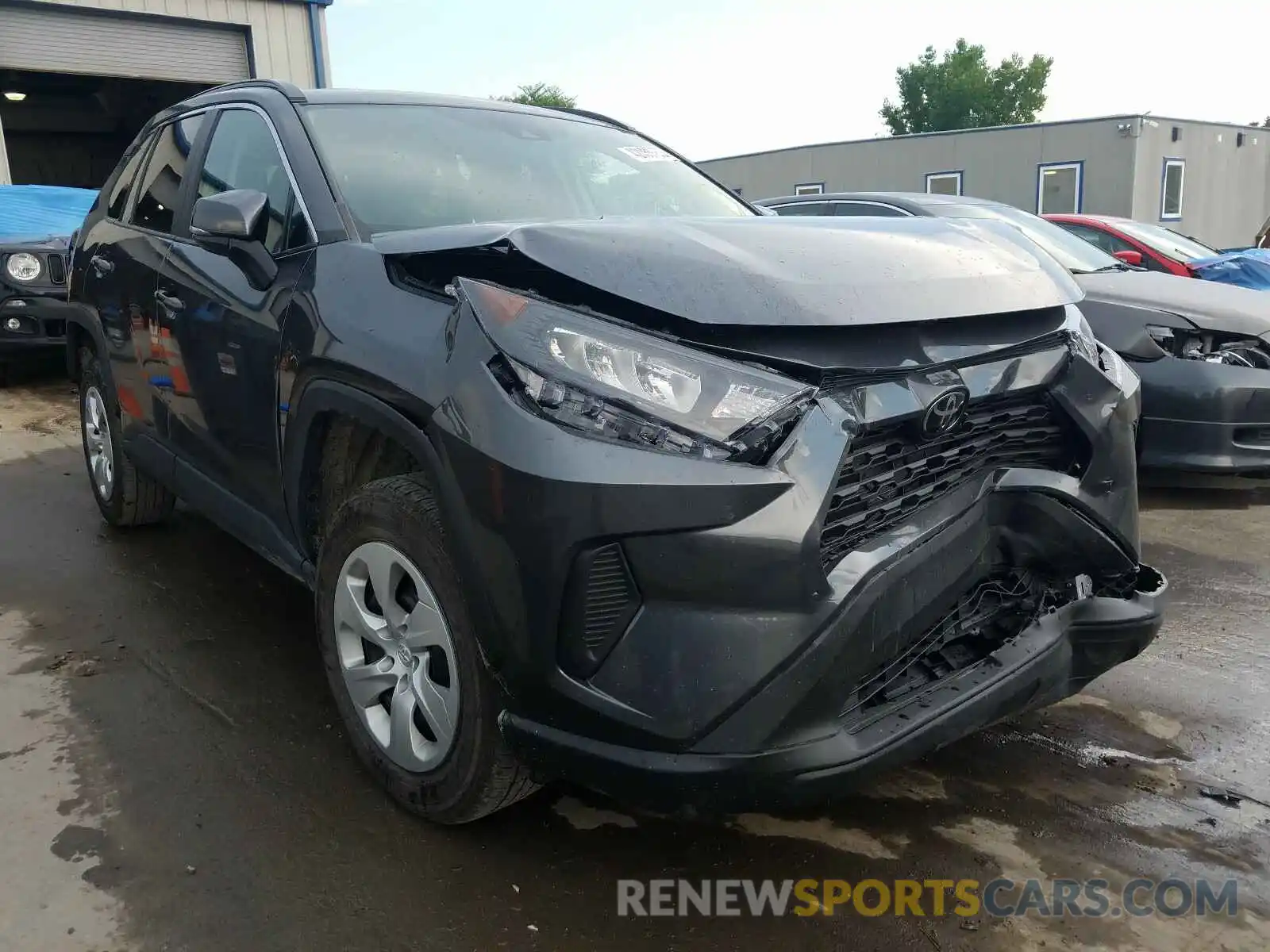 1 Photograph of a damaged car 2T3G1RFV8KC038997 TOYOTA RAV4 2019