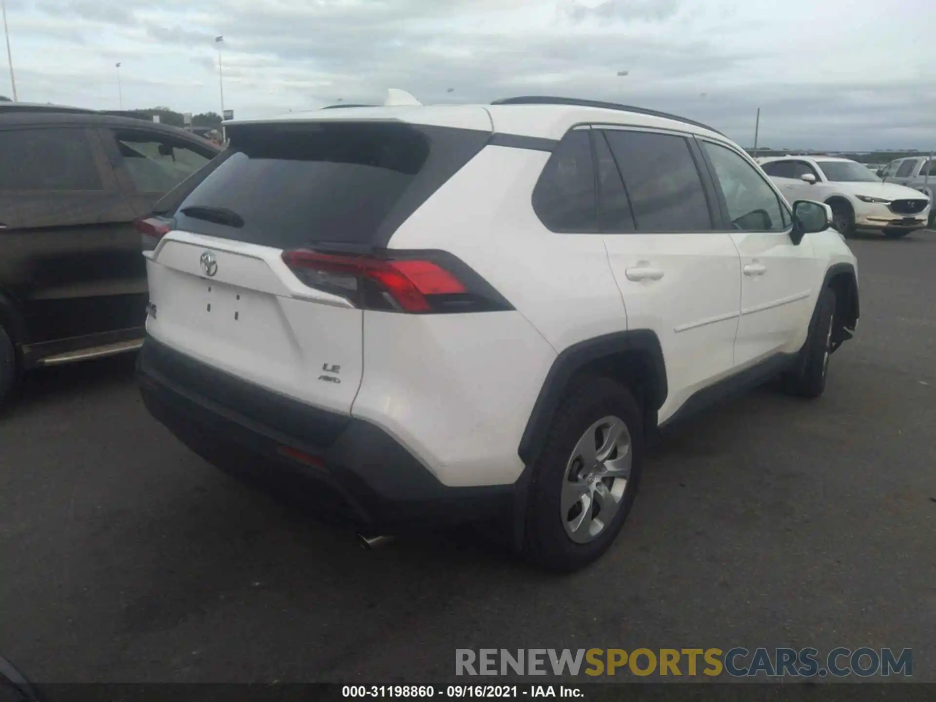 4 Фотография поврежденного автомобиля 2T3G1RFV8KC044640 TOYOTA RAV4 2019