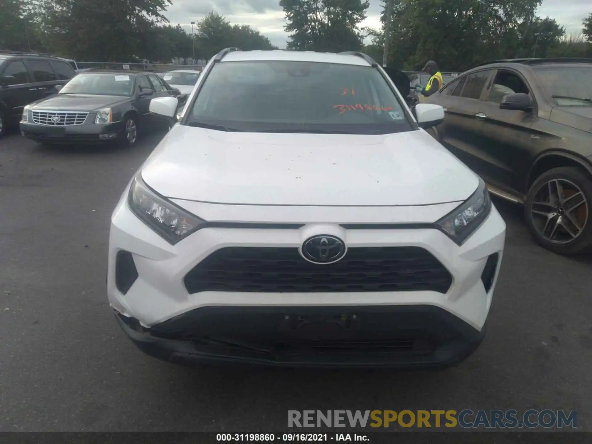 6 Photograph of a damaged car 2T3G1RFV8KC044640 TOYOTA RAV4 2019