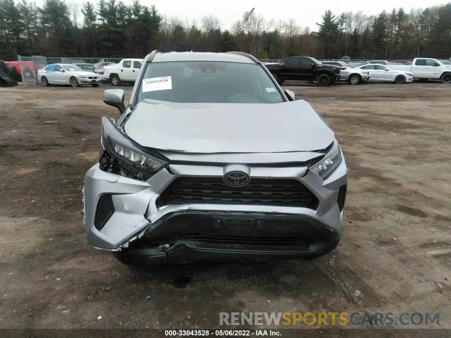 6 Photograph of a damaged car 2T3G1RFV8KC049269 TOYOTA RAV4 2019