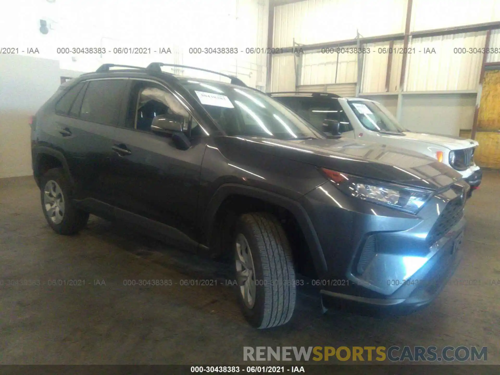 1 Photograph of a damaged car 2T3G1RFV8KC054214 TOYOTA RAV4 2019