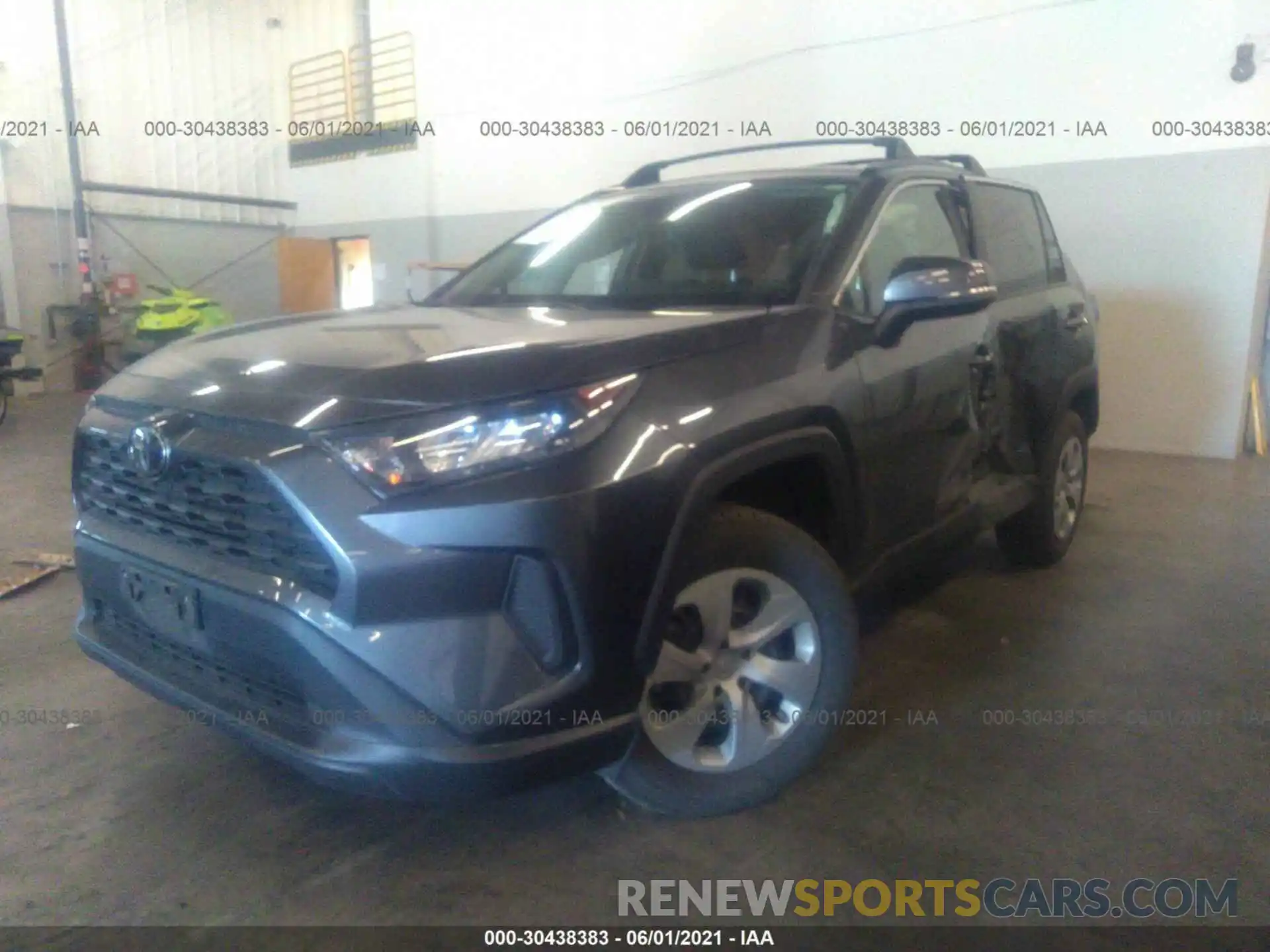 2 Фотография поврежденного автомобиля 2T3G1RFV8KC054214 TOYOTA RAV4 2019