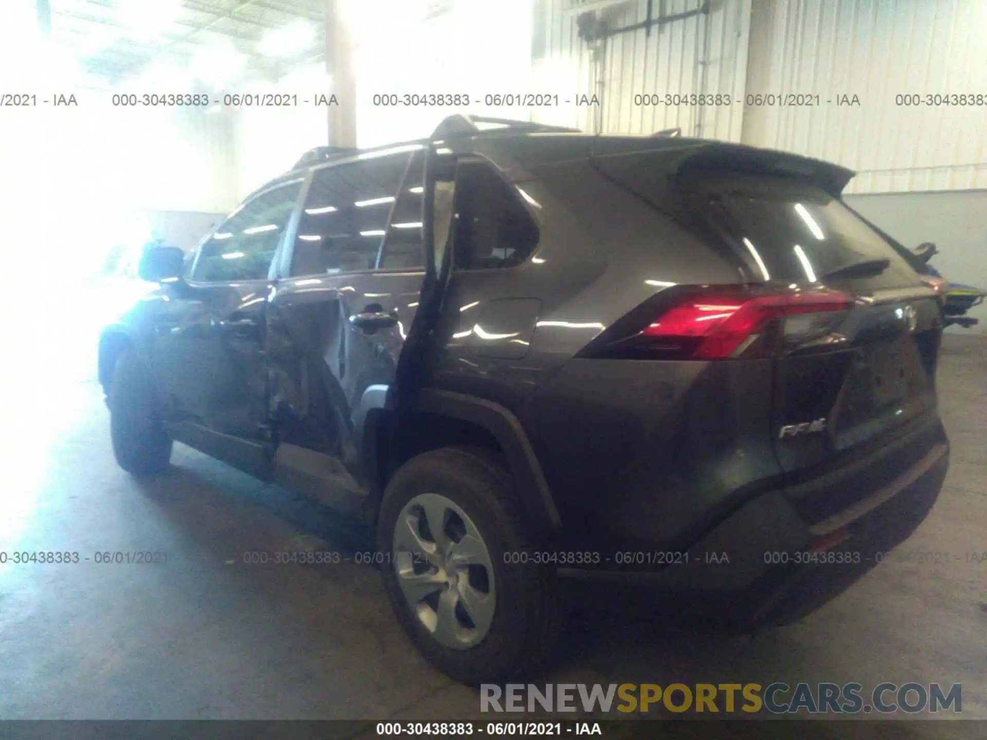 3 Photograph of a damaged car 2T3G1RFV8KC054214 TOYOTA RAV4 2019