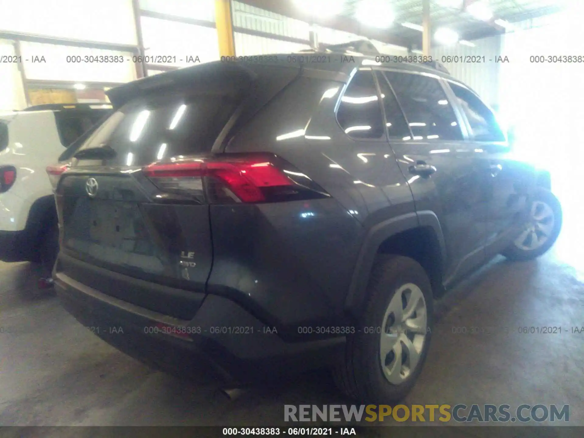 4 Photograph of a damaged car 2T3G1RFV8KC054214 TOYOTA RAV4 2019