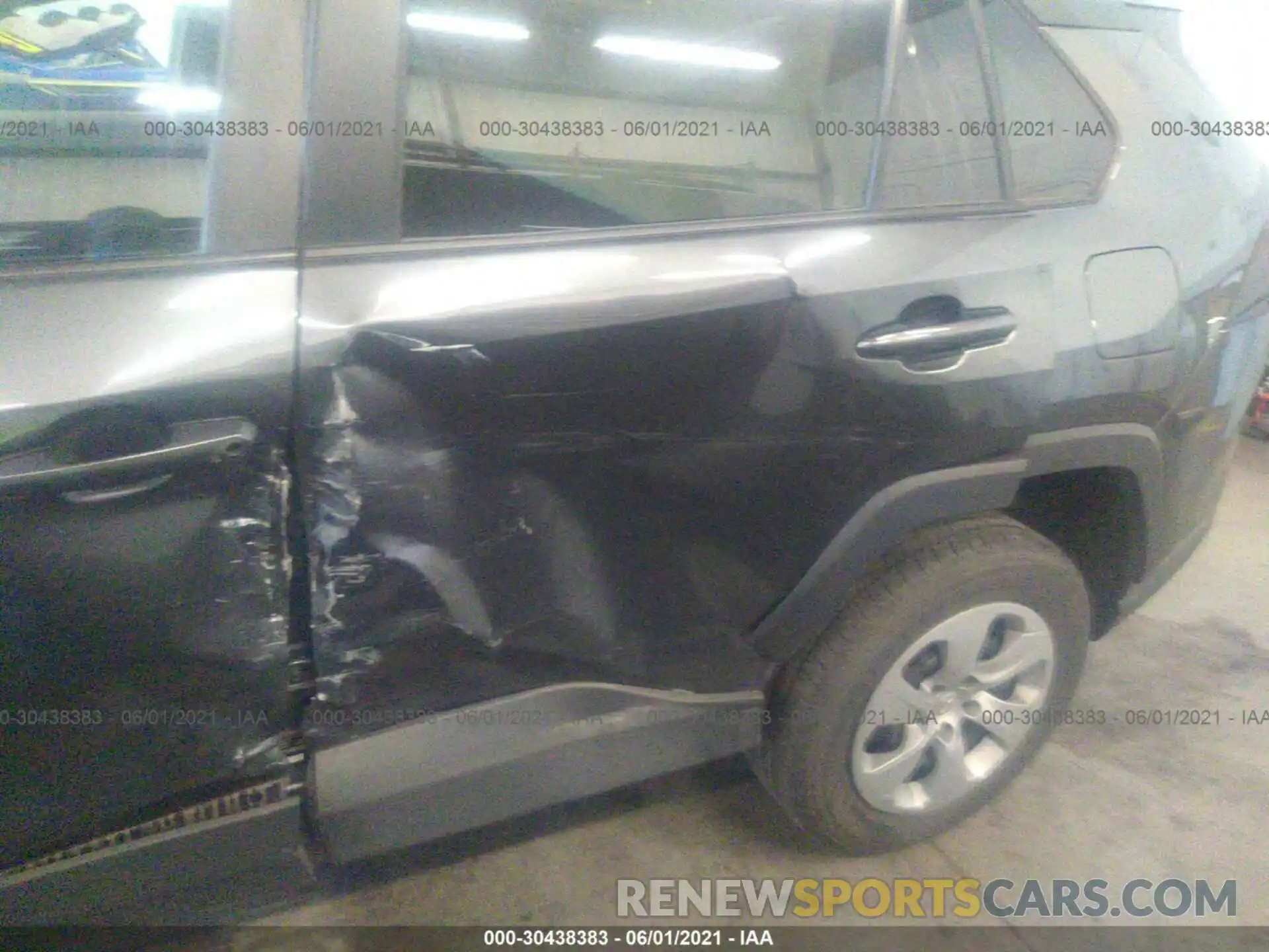 6 Photograph of a damaged car 2T3G1RFV8KC054214 TOYOTA RAV4 2019