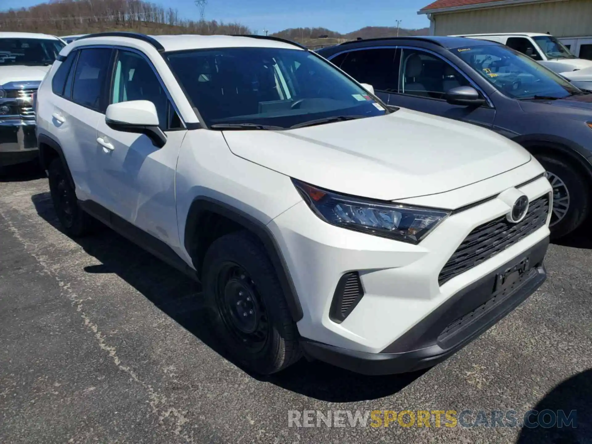 11 Photograph of a damaged car 2T3G1RFV8KC058358 TOYOTA RAV4 2019