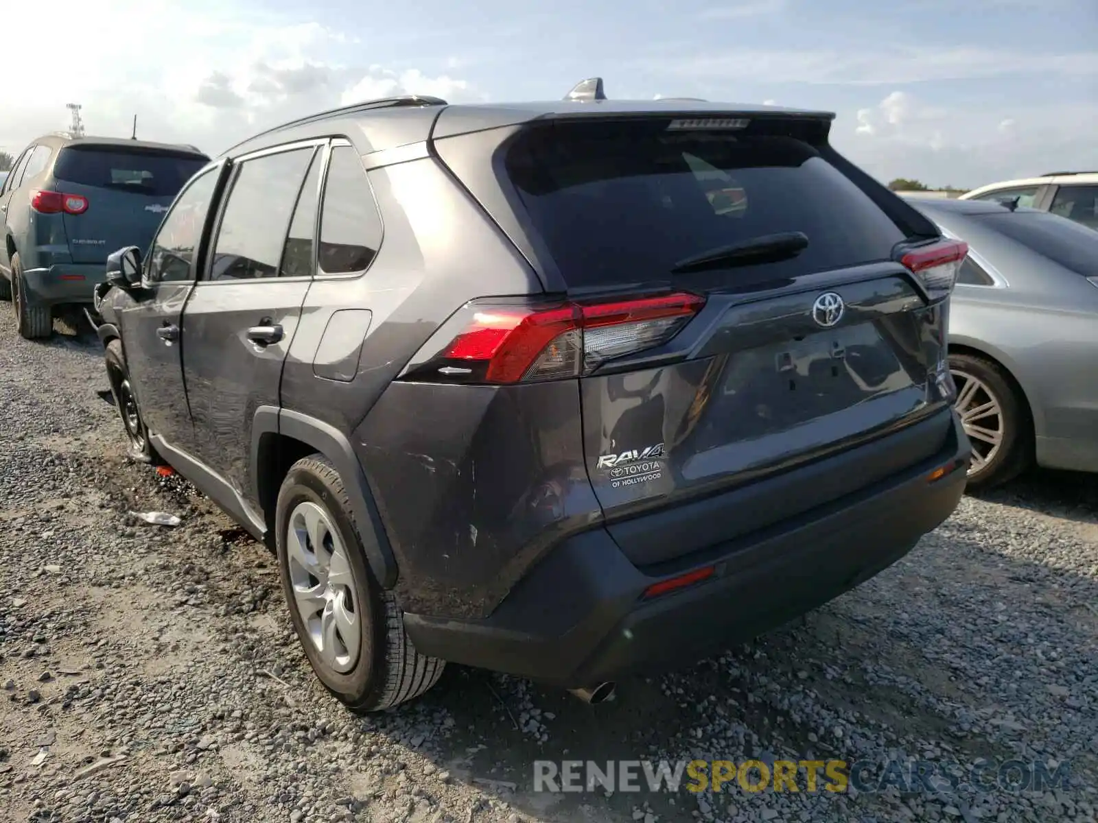 3 Photograph of a damaged car 2T3G1RFV8KW003021 TOYOTA RAV4 2019