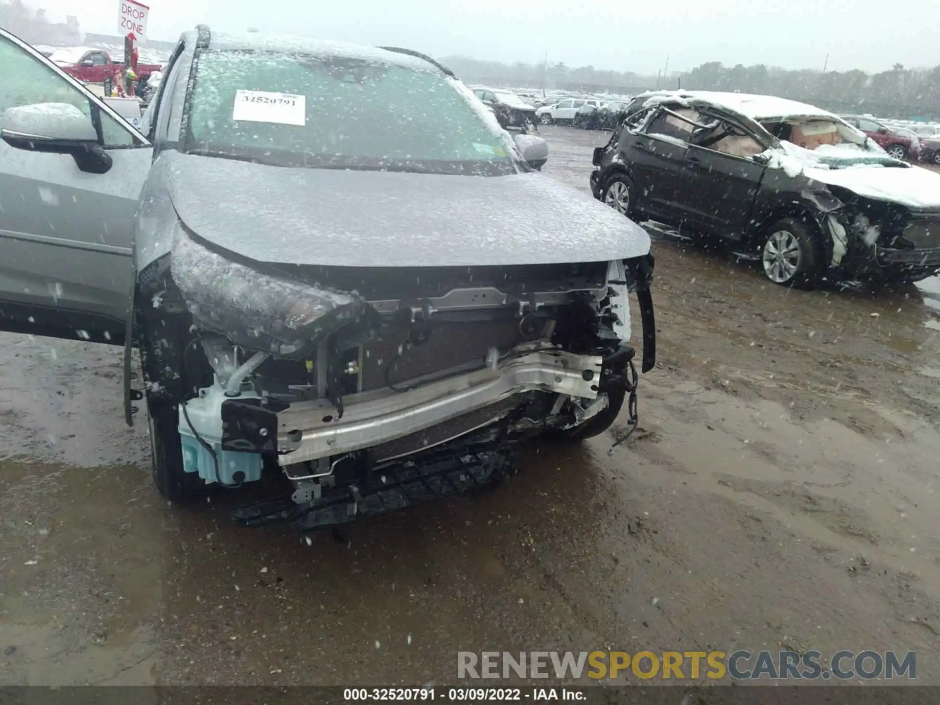 6 Photograph of a damaged car 2T3G1RFV8KW015217 TOYOTA RAV4 2019