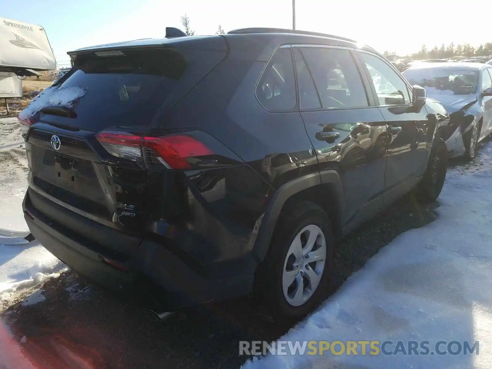 4 Photograph of a damaged car 2T3G1RFV8KW028615 TOYOTA RAV4 2019