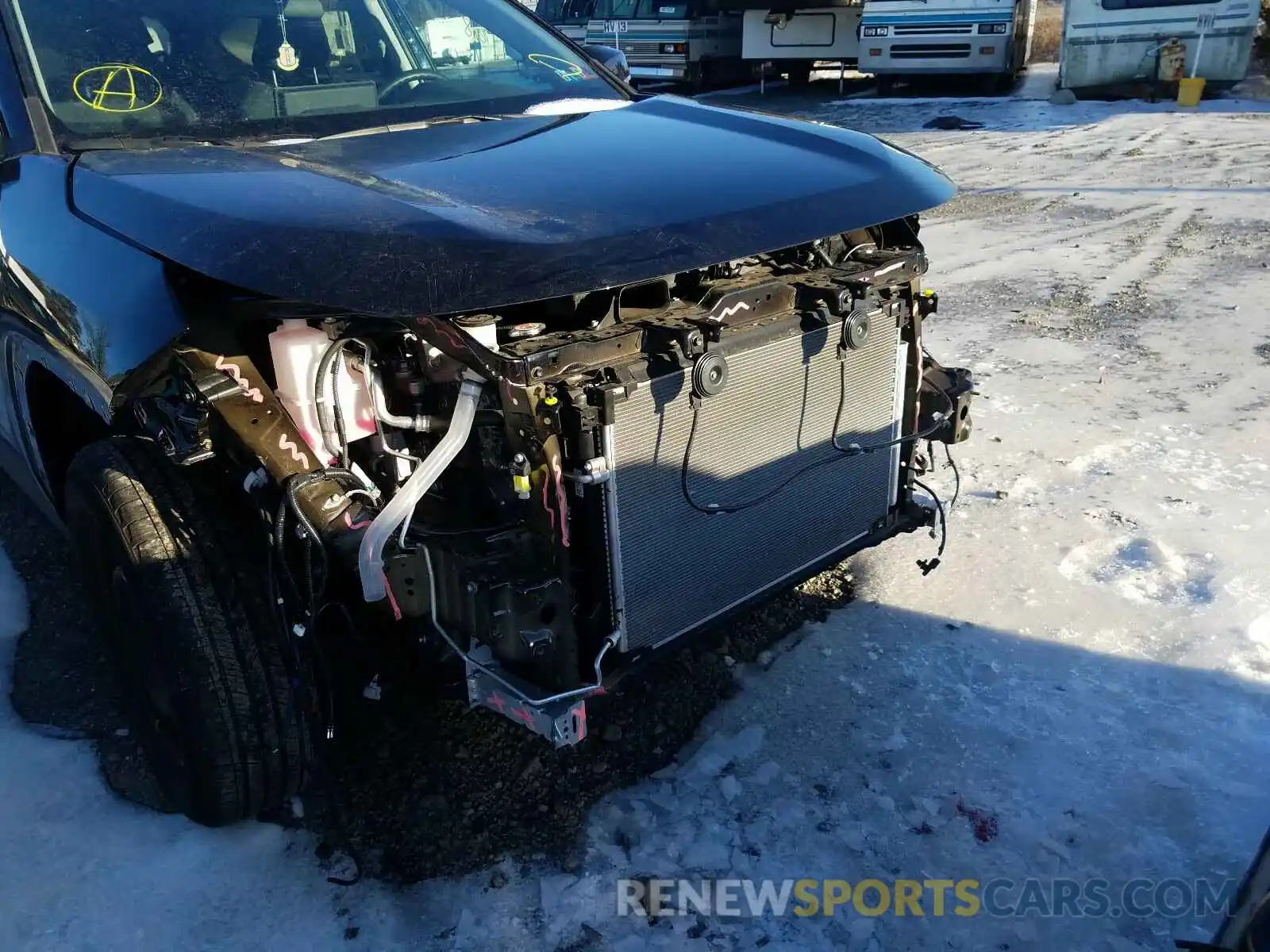 9 Photograph of a damaged car 2T3G1RFV8KW028615 TOYOTA RAV4 2019