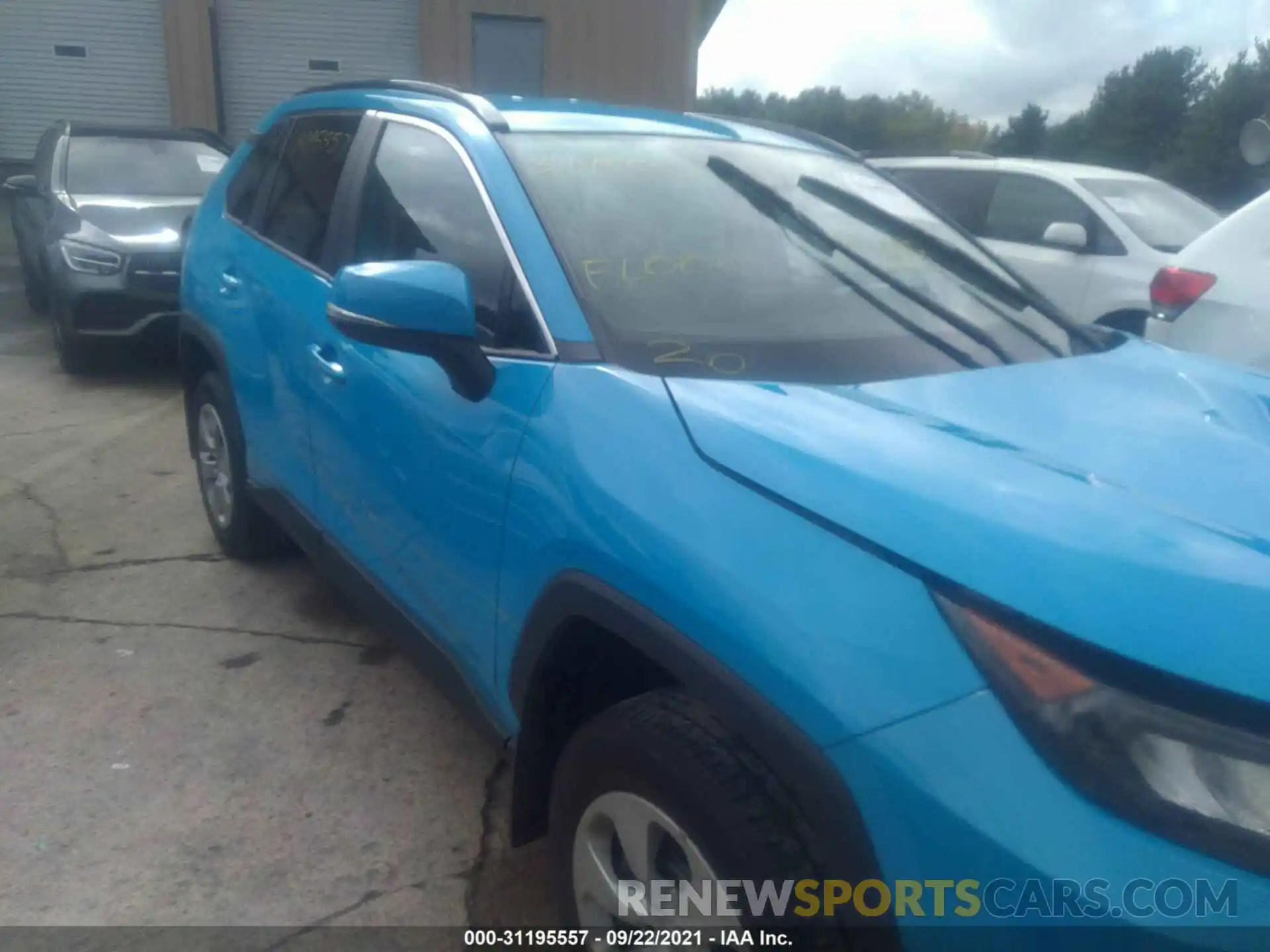 6 Photograph of a damaged car 2T3G1RFV8KW035208 TOYOTA RAV4 2019