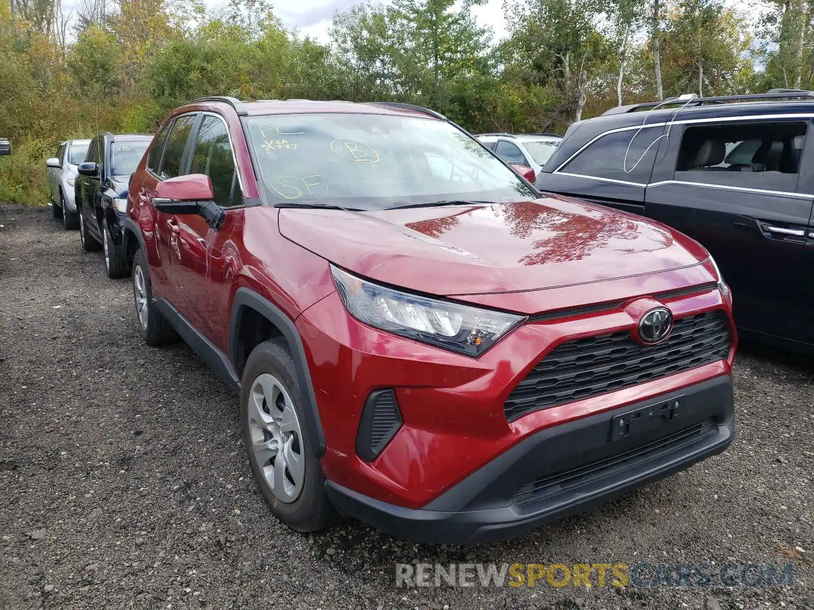 1 Photograph of a damaged car 2T3G1RFV8KW037167 TOYOTA RAV4 2019