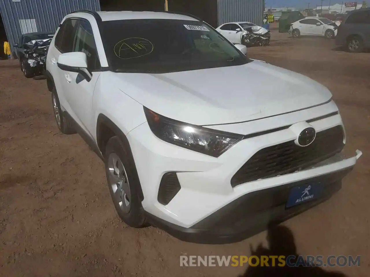 1 Photograph of a damaged car 2T3G1RFV8KW052641 TOYOTA RAV4 2019