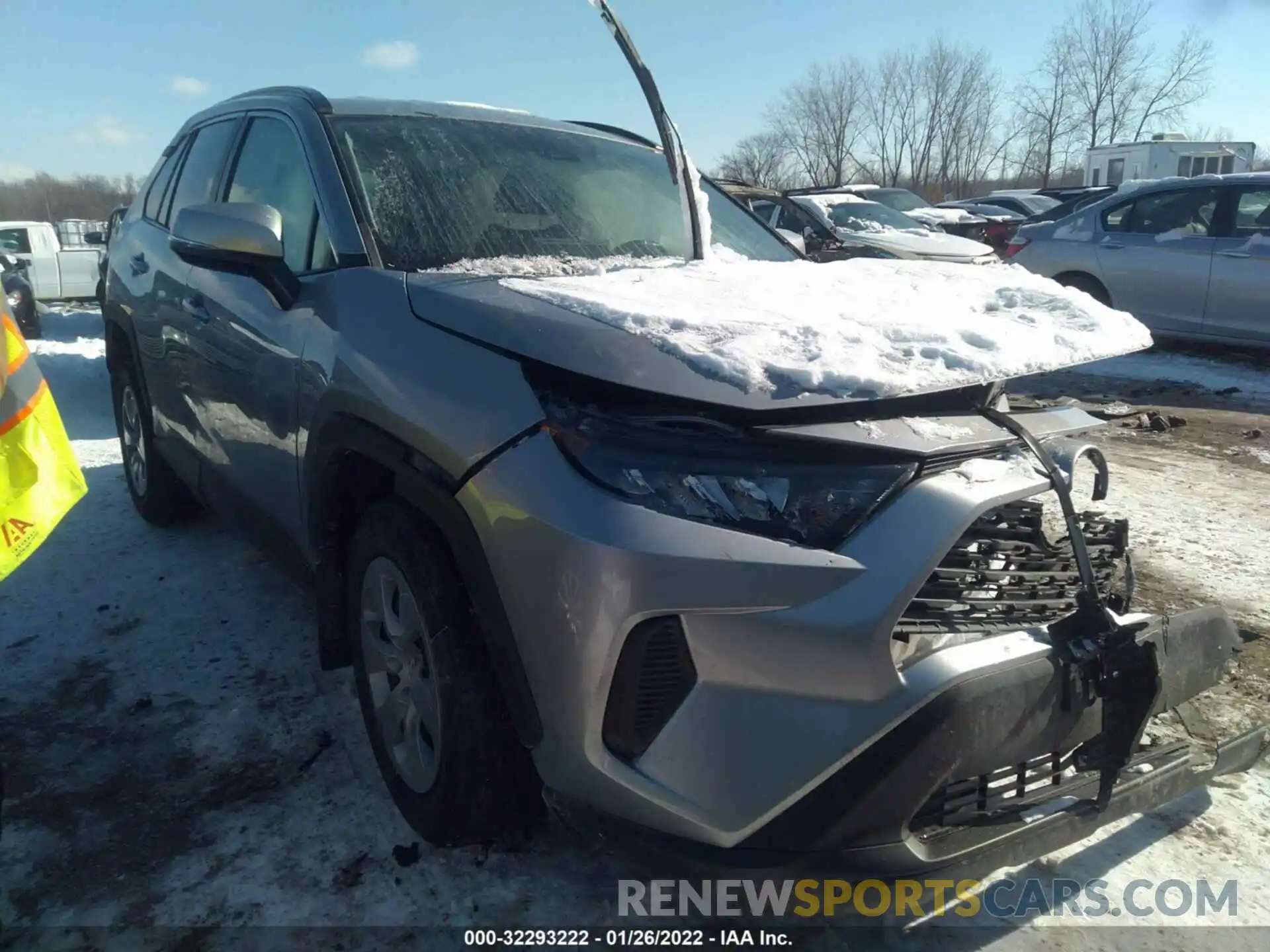 1 Photograph of a damaged car 2T3G1RFV9KC006415 TOYOTA RAV4 2019