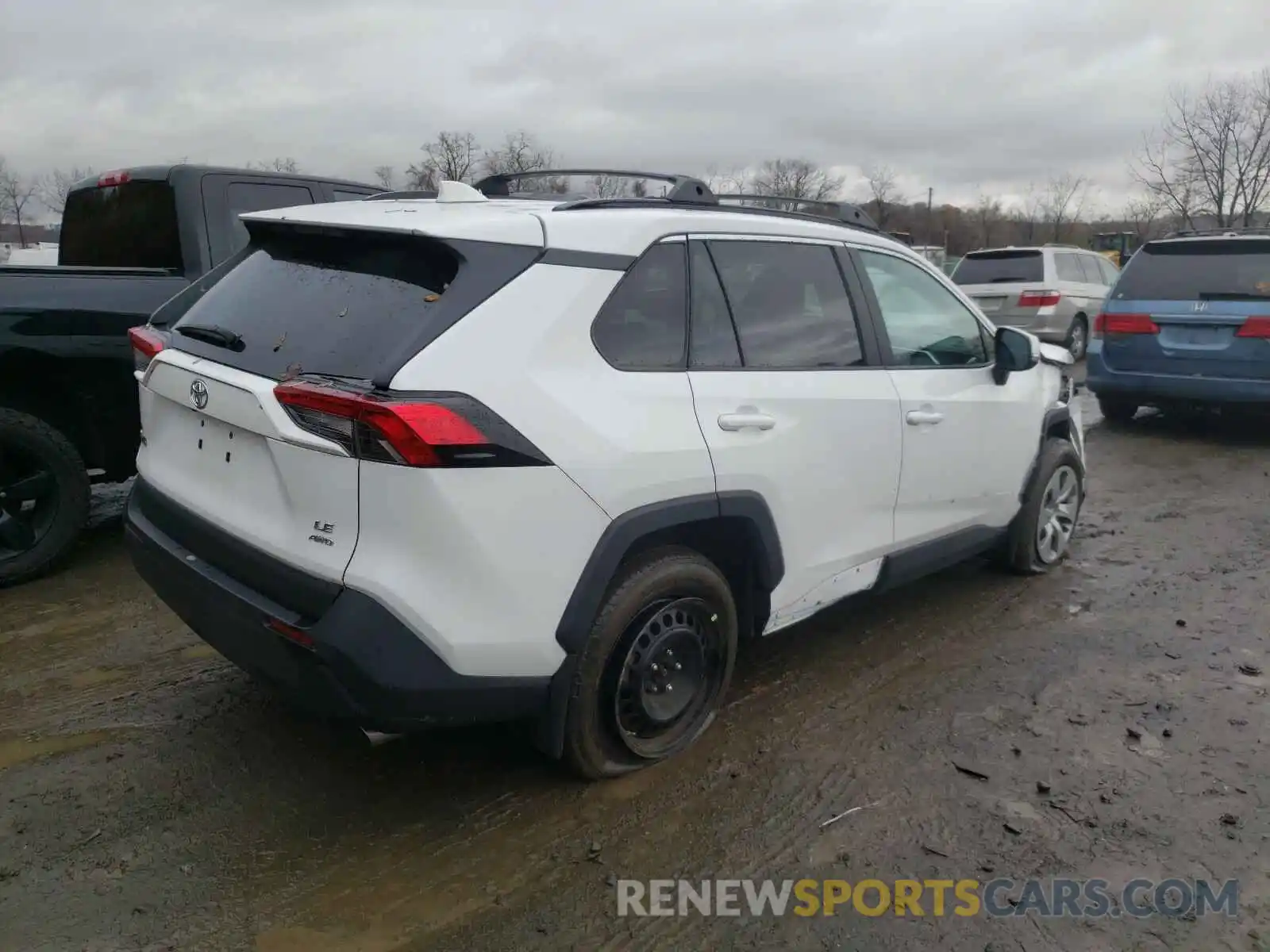 4 Photograph of a damaged car 2T3G1RFV9KC010352 TOYOTA RAV4 2019