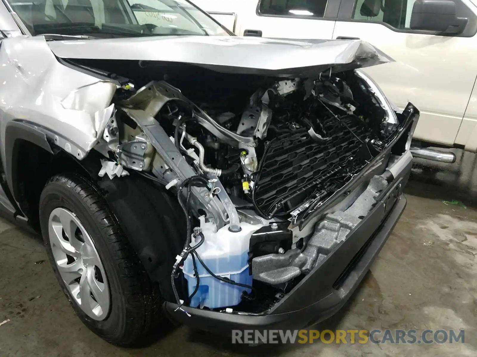 9 Photograph of a damaged car 2T3G1RFV9KC023411 TOYOTA RAV4 2019