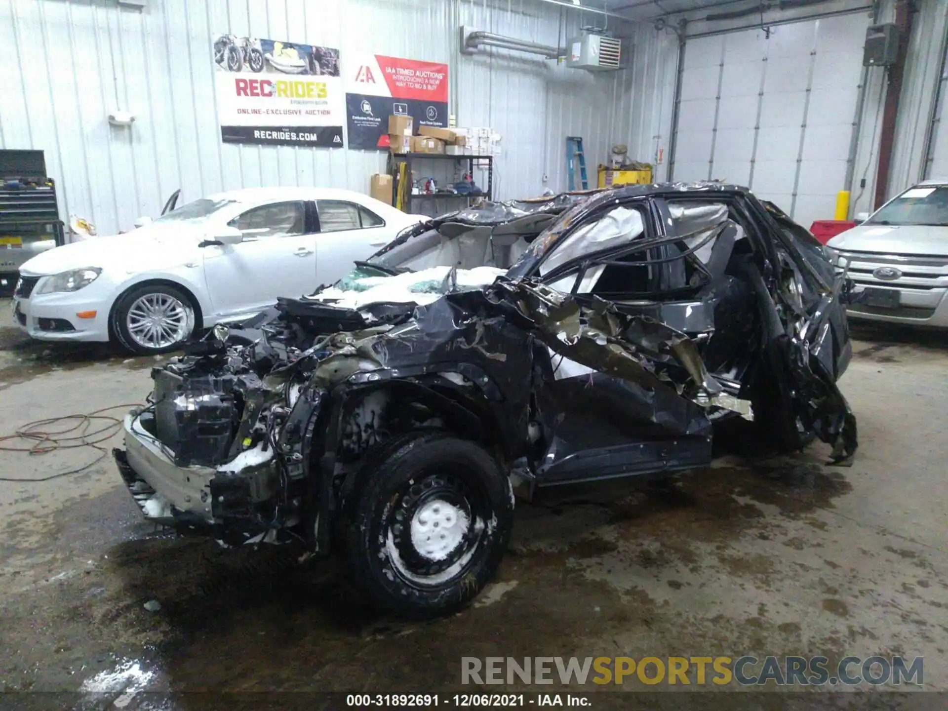 2 Photograph of a damaged car 2T3G1RFV9KC029371 TOYOTA RAV4 2019