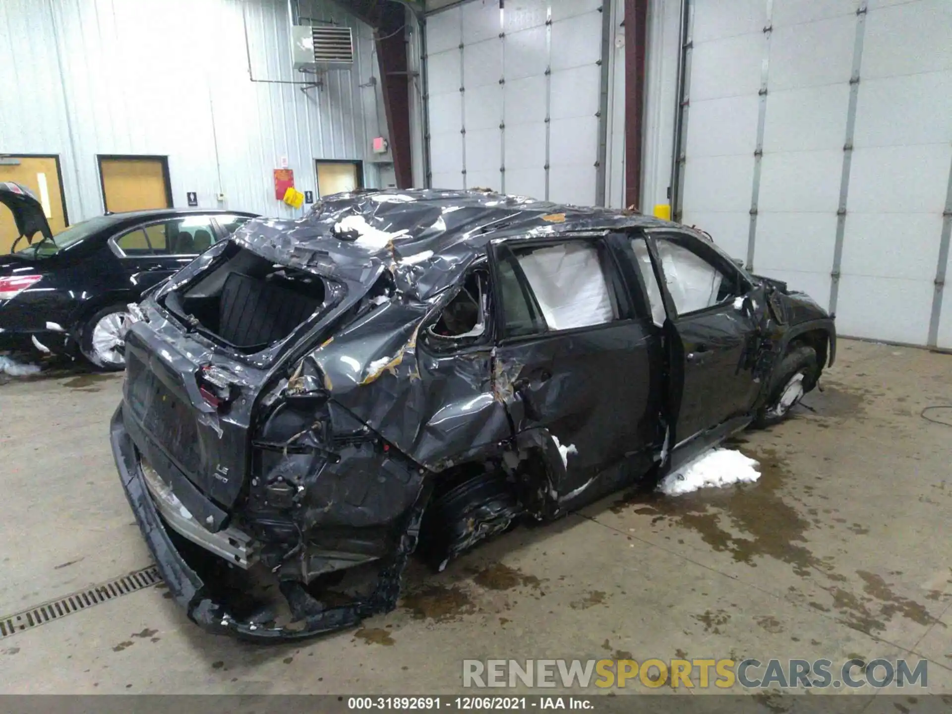 4 Photograph of a damaged car 2T3G1RFV9KC029371 TOYOTA RAV4 2019