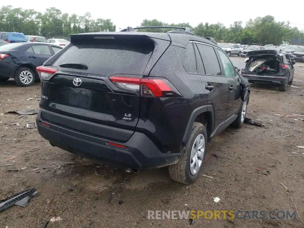 4 Photograph of a damaged car 2T3G1RFV9KC058000 TOYOTA RAV4 2019