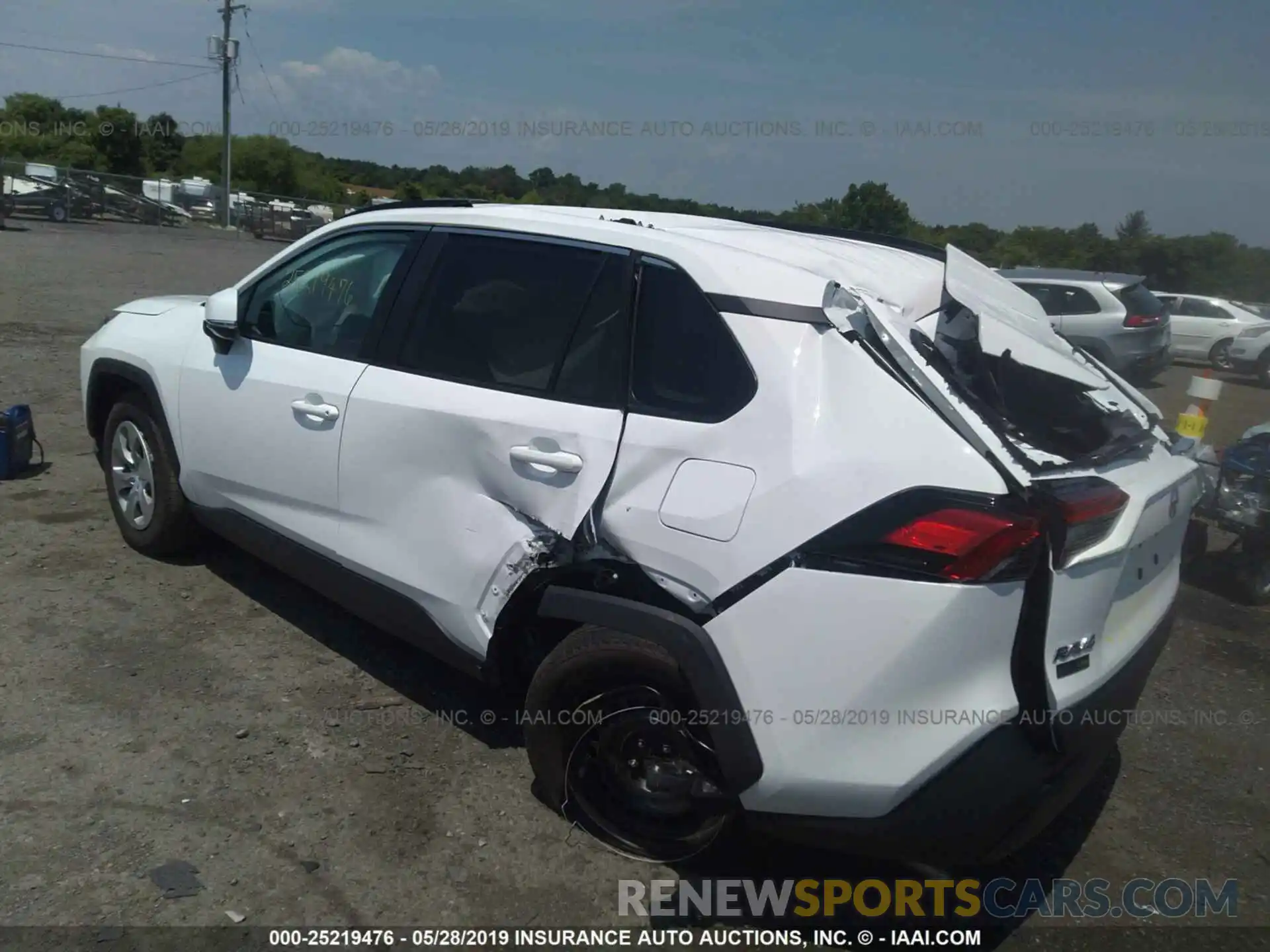 3 Photograph of a damaged car 2T3G1RFV9KW025478 TOYOTA RAV4 2019