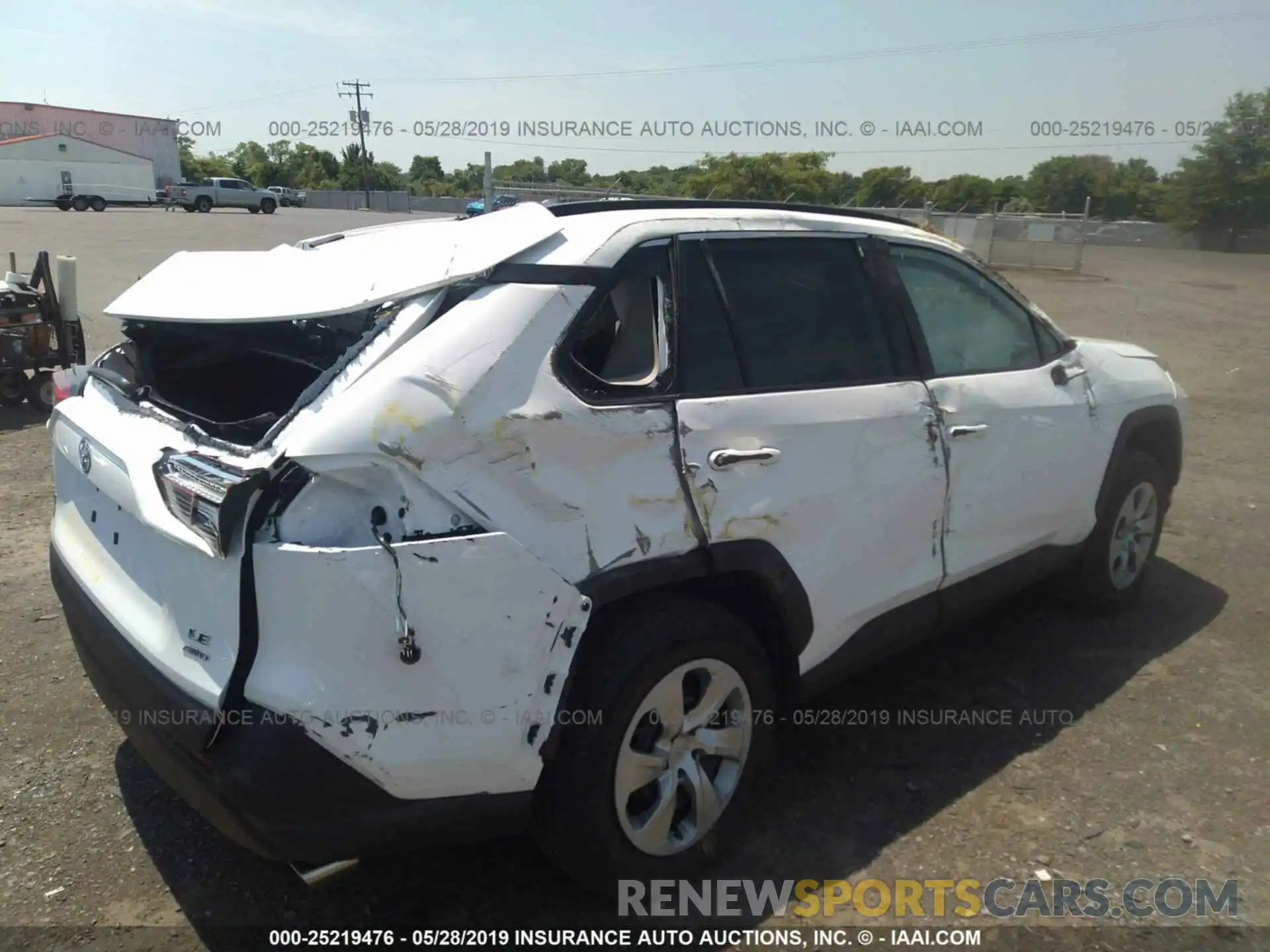 4 Photograph of a damaged car 2T3G1RFV9KW025478 TOYOTA RAV4 2019