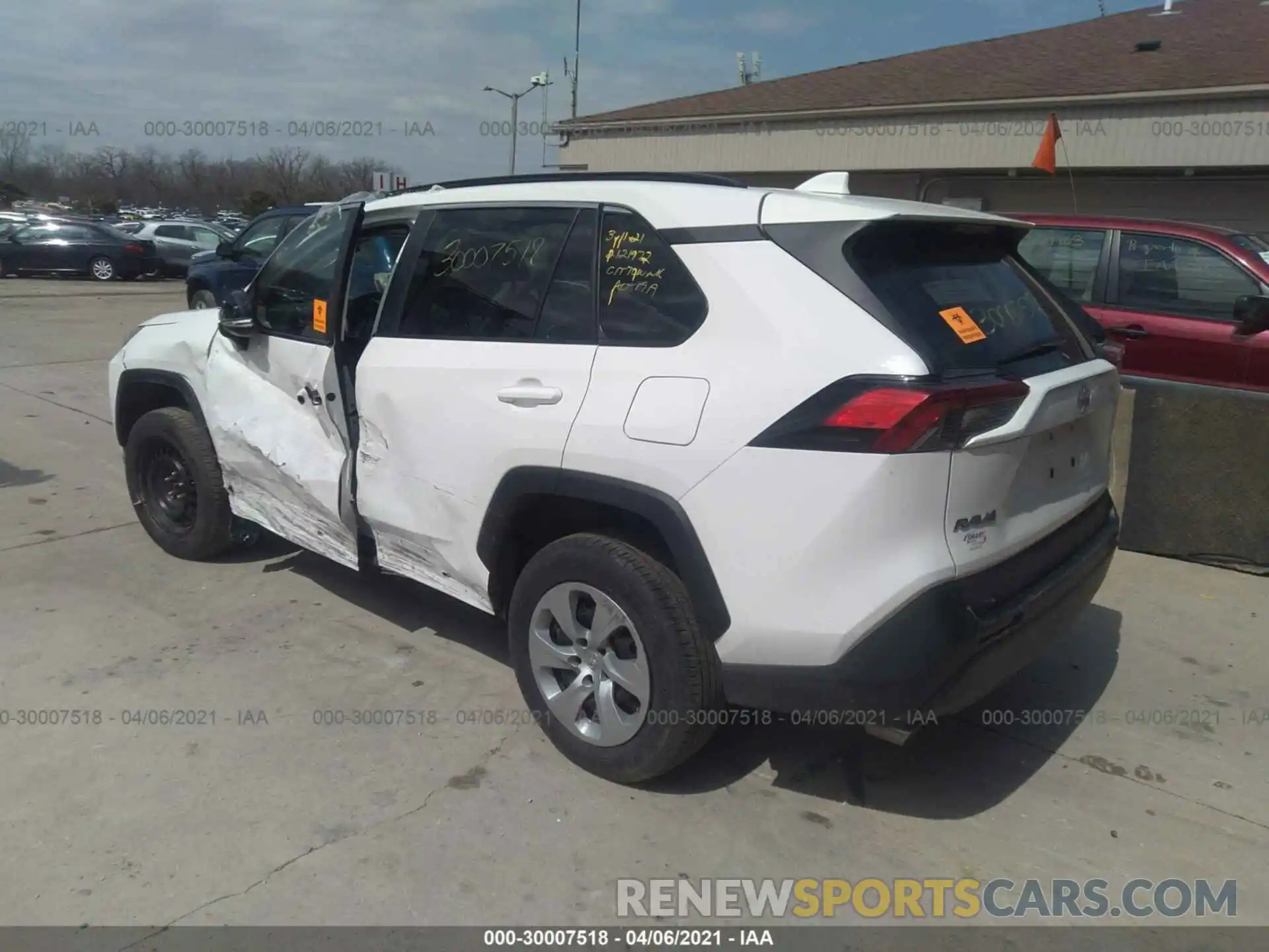 3 Photograph of a damaged car 2T3G1RFV9KW065690 TOYOTA RAV4 2019