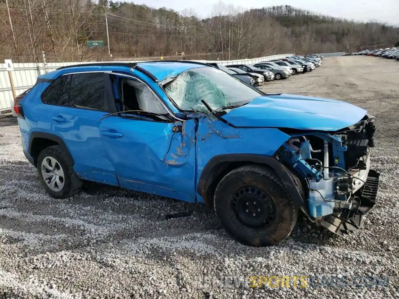 4 Photograph of a damaged car 2T3G1RFV9KW079069 TOYOTA RAV4 2019
