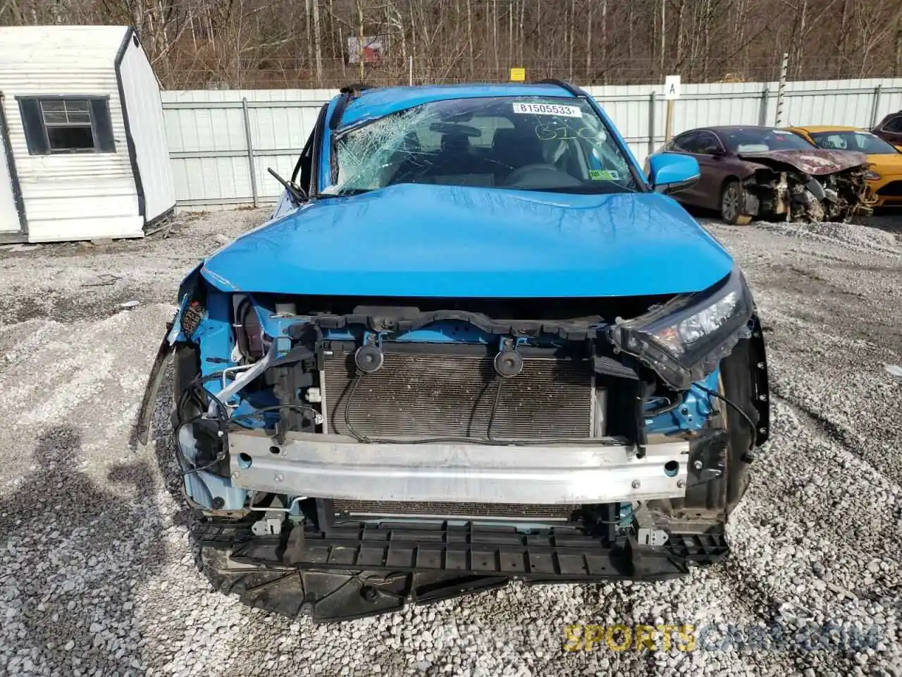 5 Photograph of a damaged car 2T3G1RFV9KW079069 TOYOTA RAV4 2019