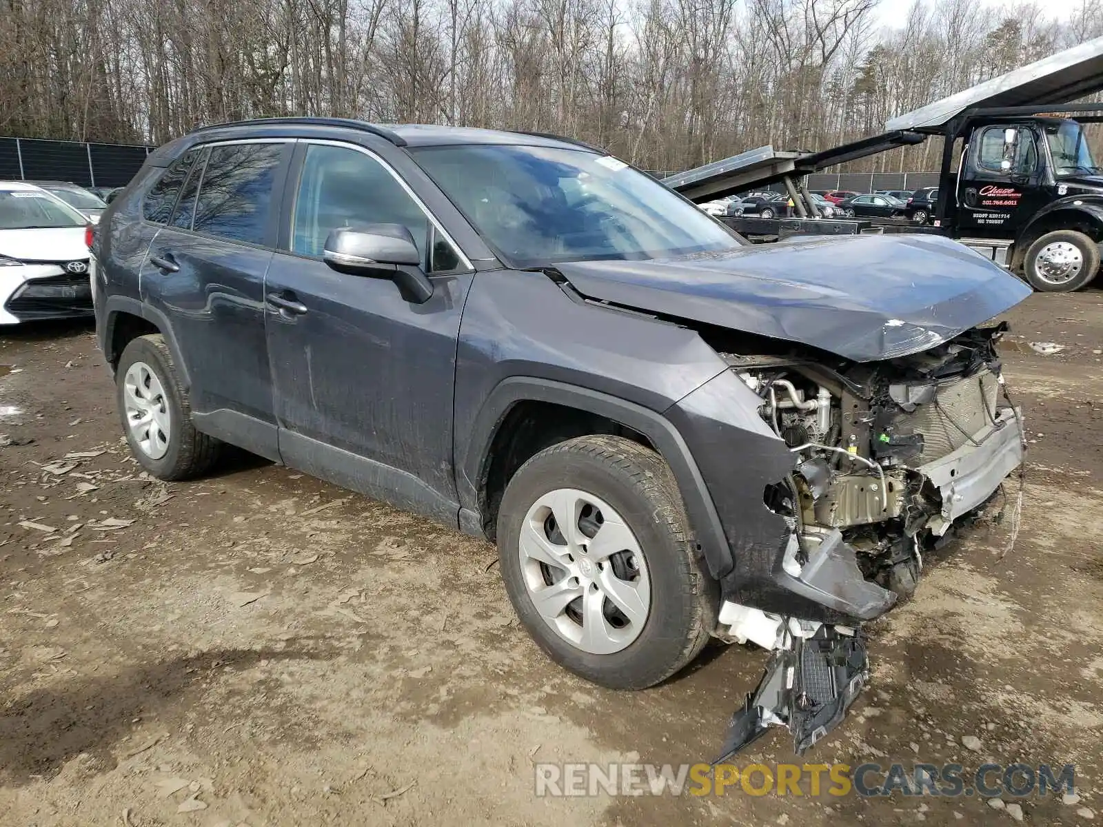 1 Photograph of a damaged car 2T3G1RFVXKC008030 TOYOTA RAV4 2019