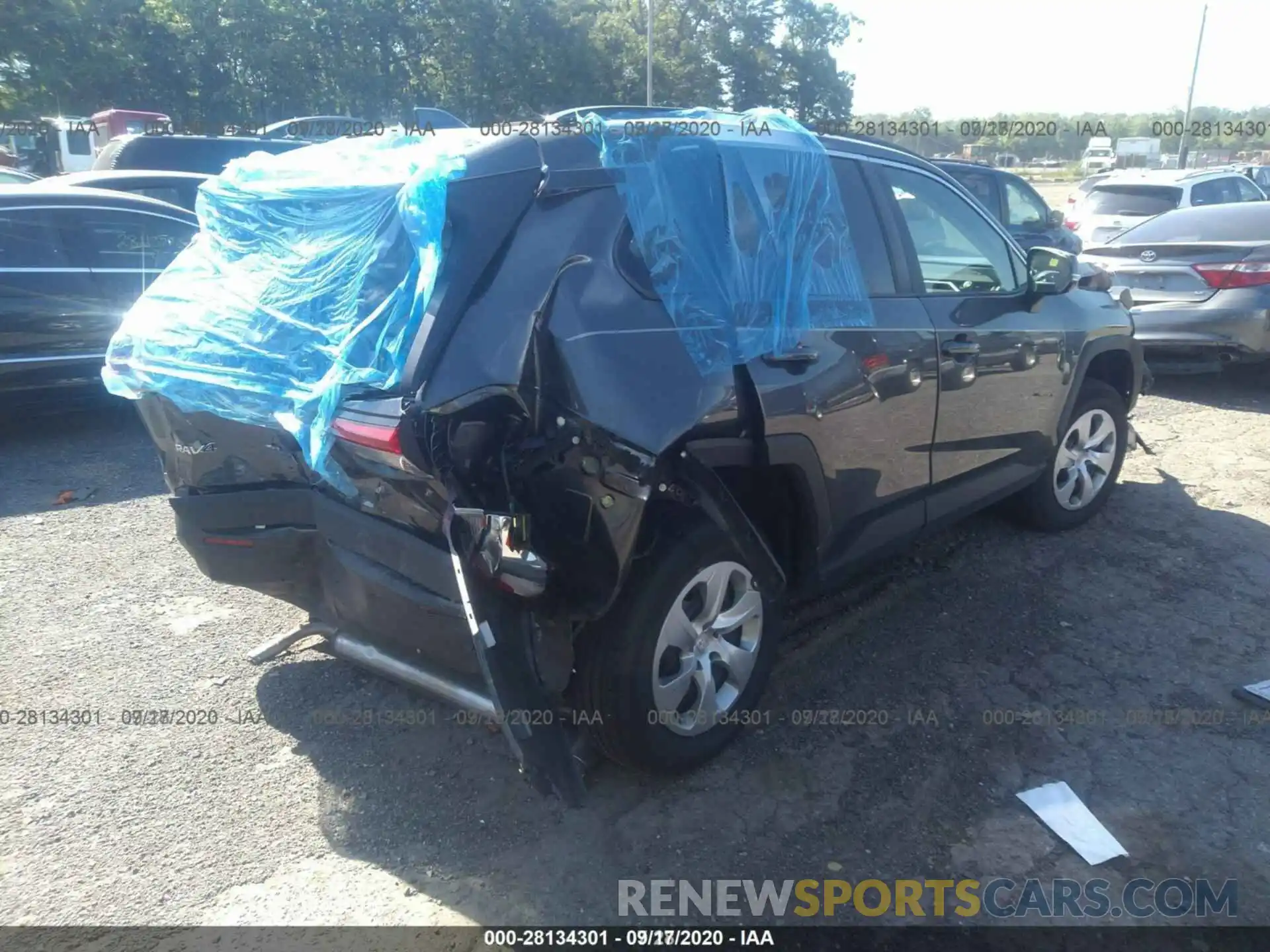 15 Photograph of a damaged car 2T3G1RFVXKC010666 TOYOTA RAV4 2019