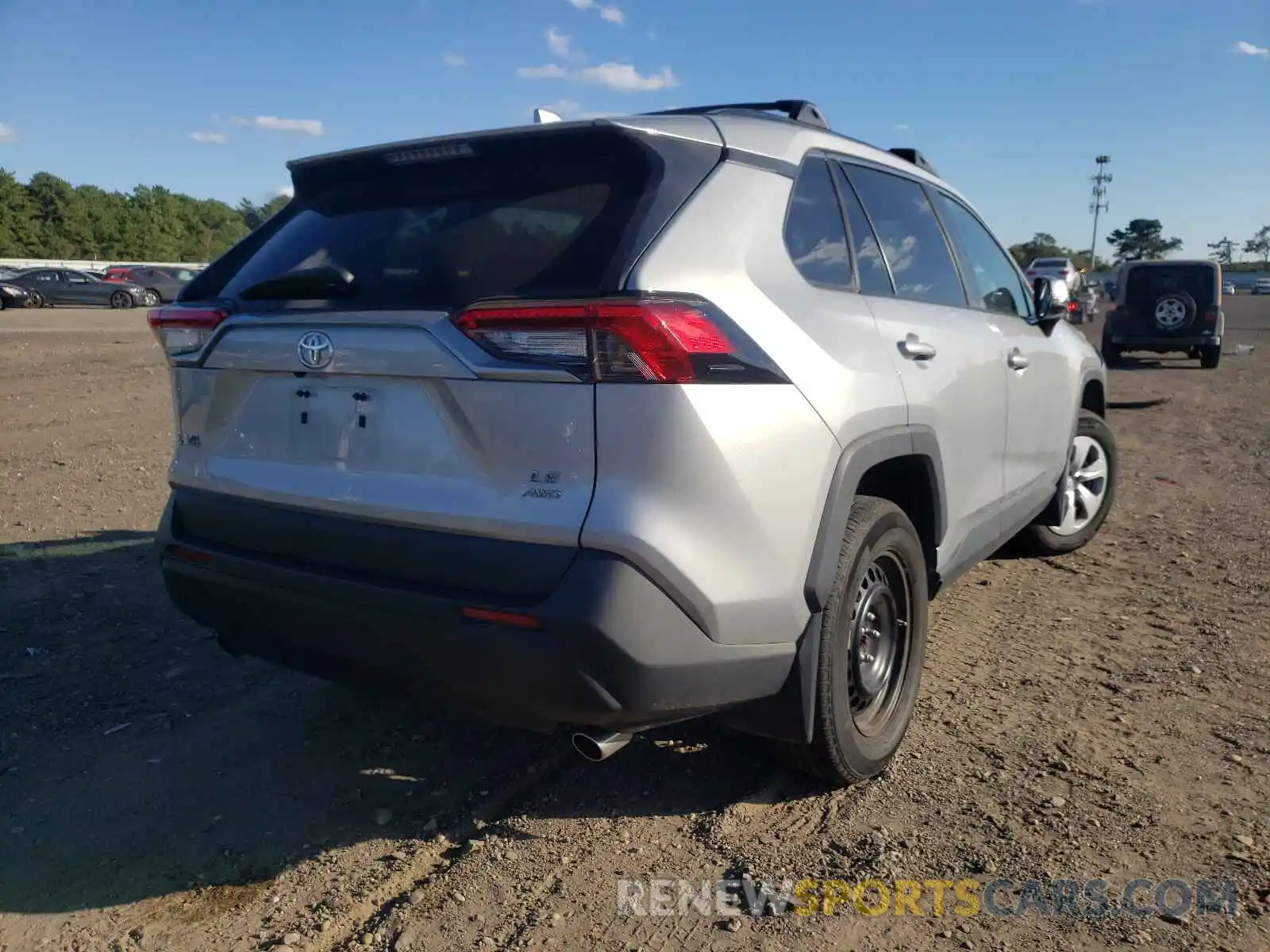 4 Photograph of a damaged car 2T3G1RFVXKW013372 TOYOTA RAV4 2019