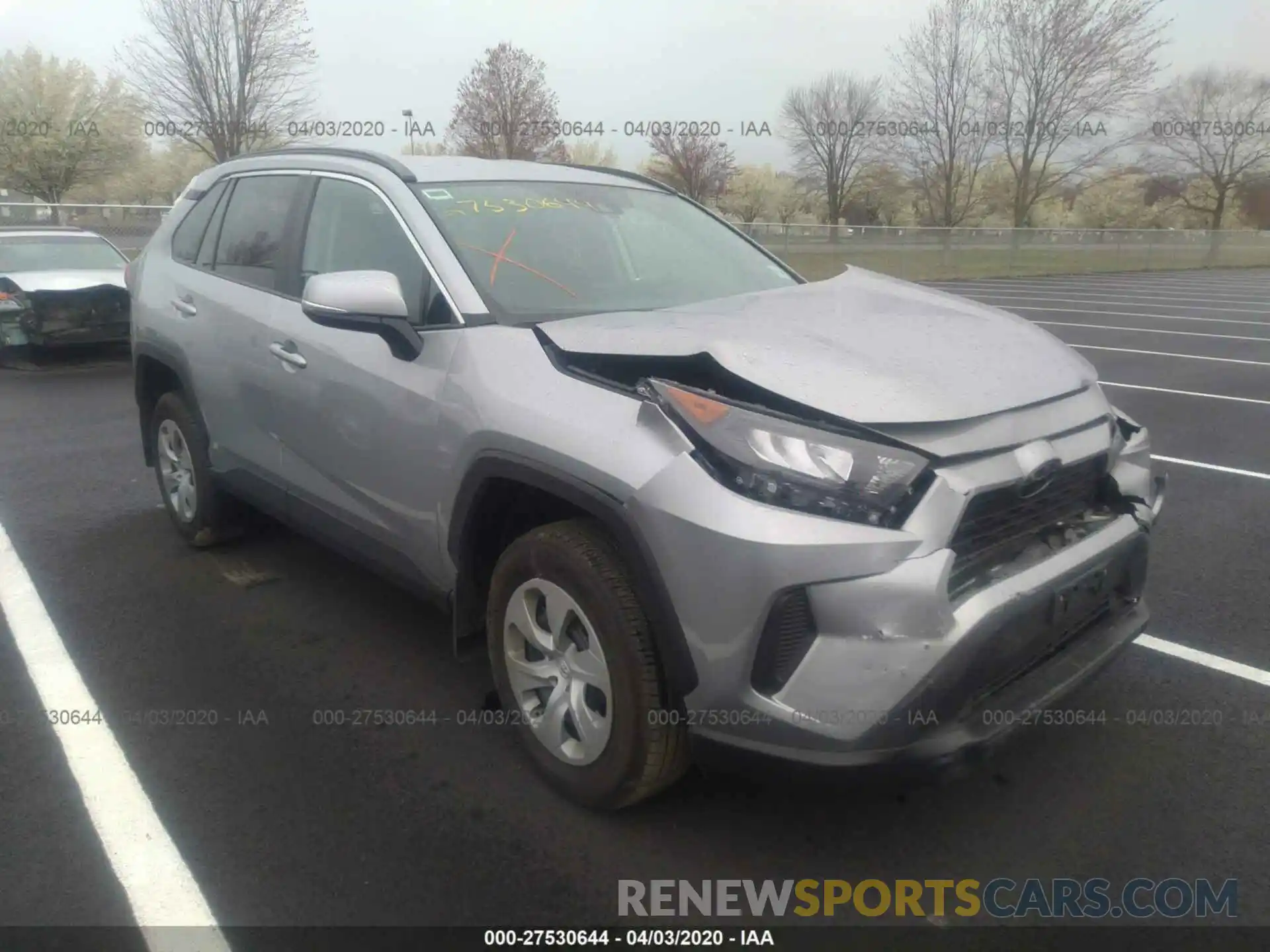 1 Photograph of a damaged car 2T3G1RFVXKW060692 TOYOTA RAV4 2019