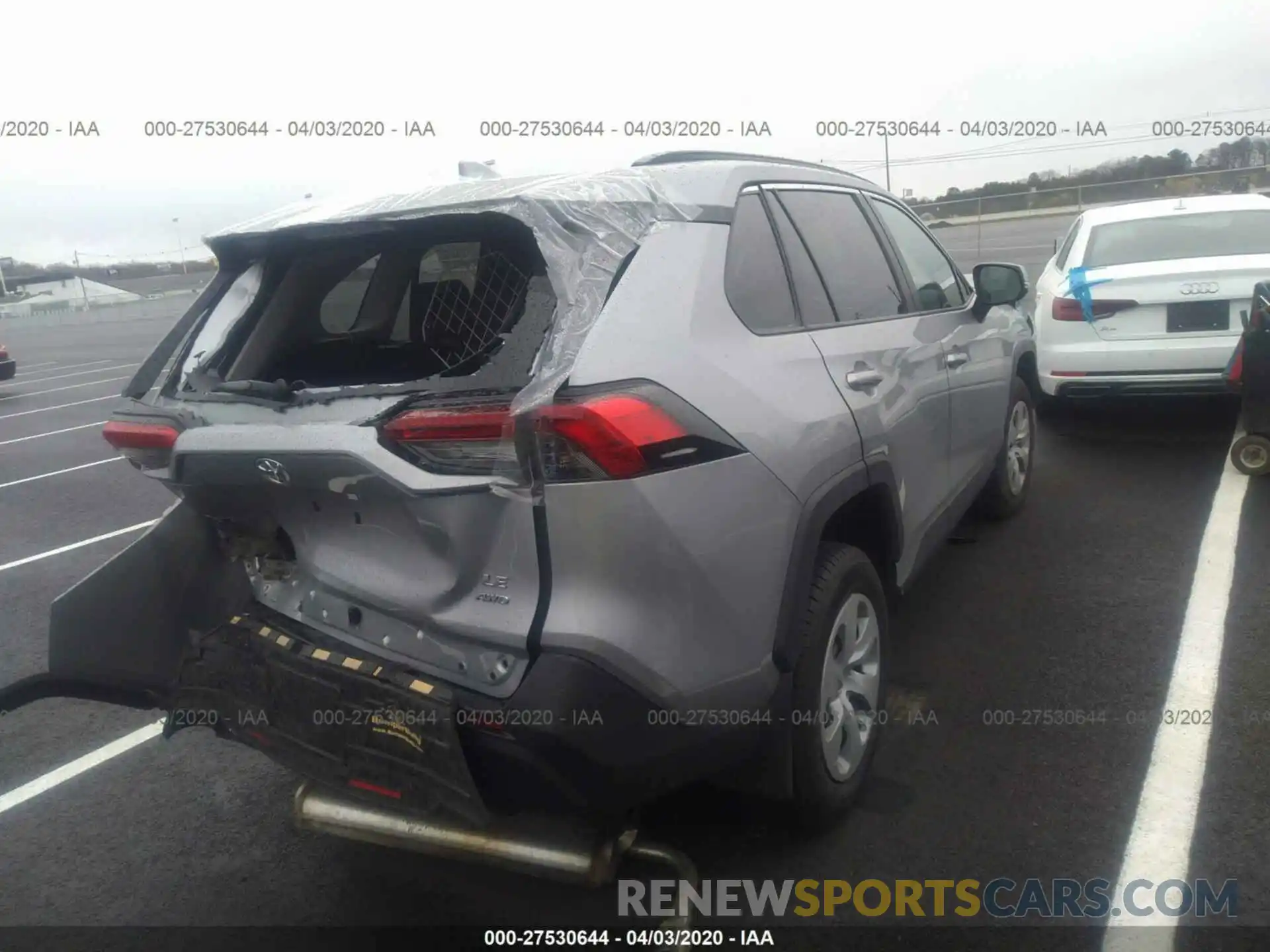 4 Photograph of a damaged car 2T3G1RFVXKW060692 TOYOTA RAV4 2019