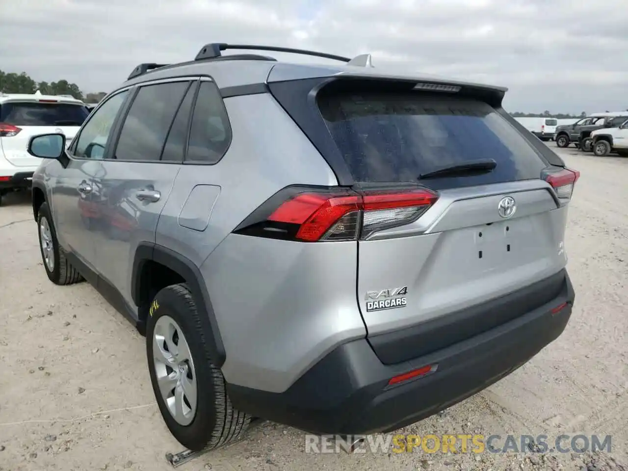 3 Photograph of a damaged car 2T3G1RFVXKW083387 TOYOTA RAV4 2019