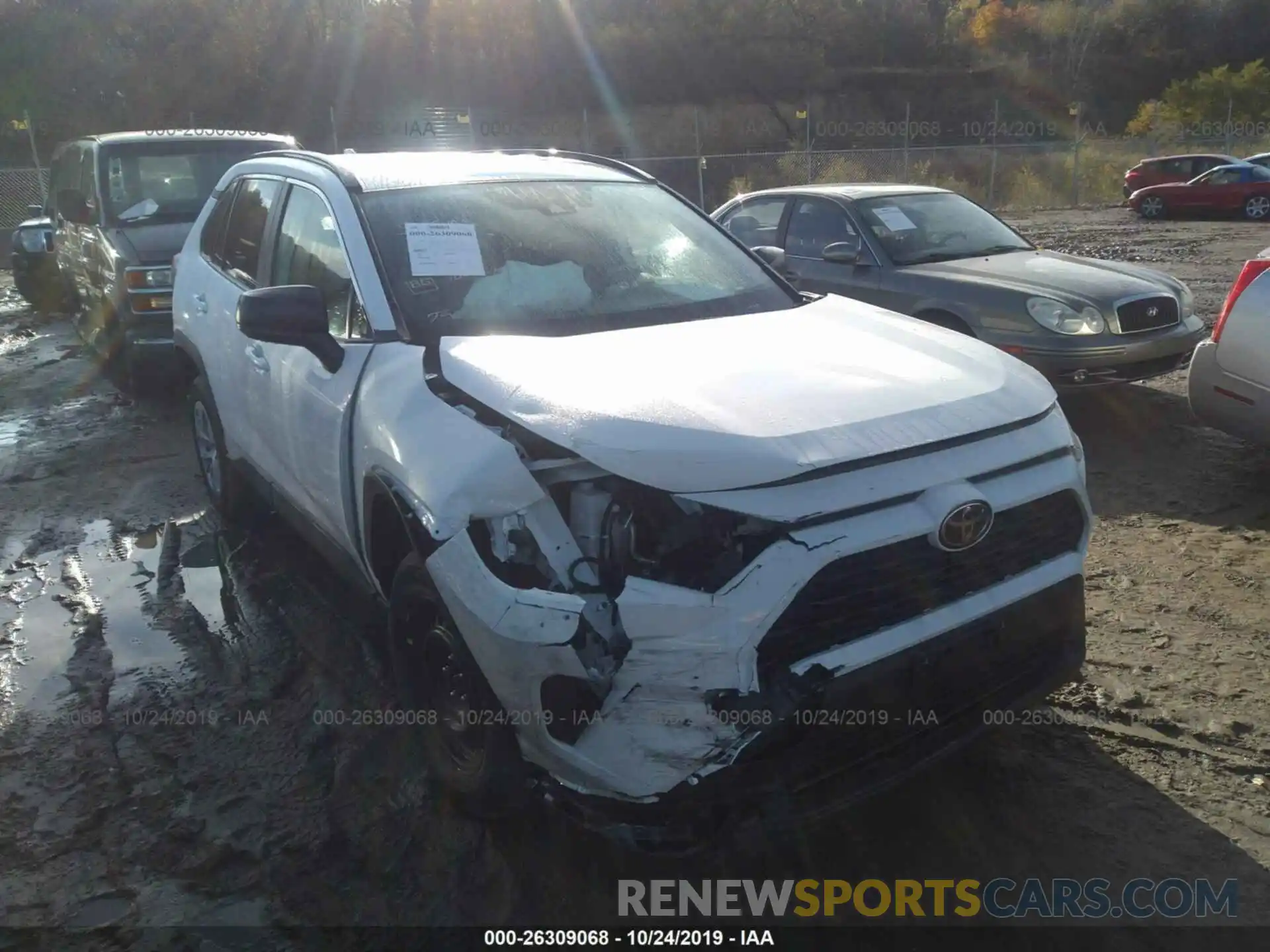 1 Photograph of a damaged car 2T3H1RFV0KC002726 TOYOTA RAV4 2019