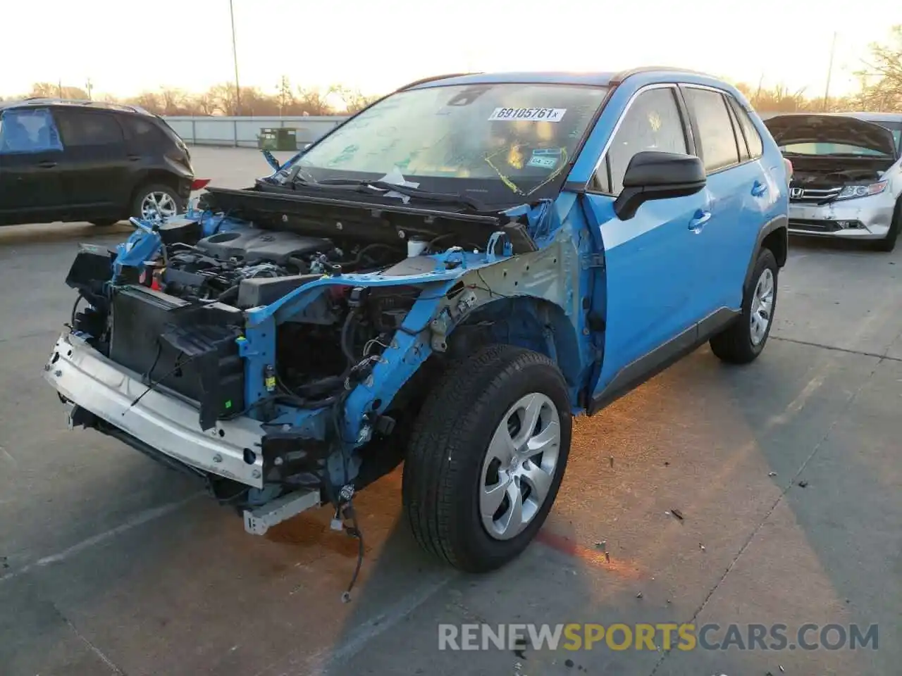 2 Photograph of a damaged car 2T3H1RFV0KC004914 TOYOTA RAV4 2019