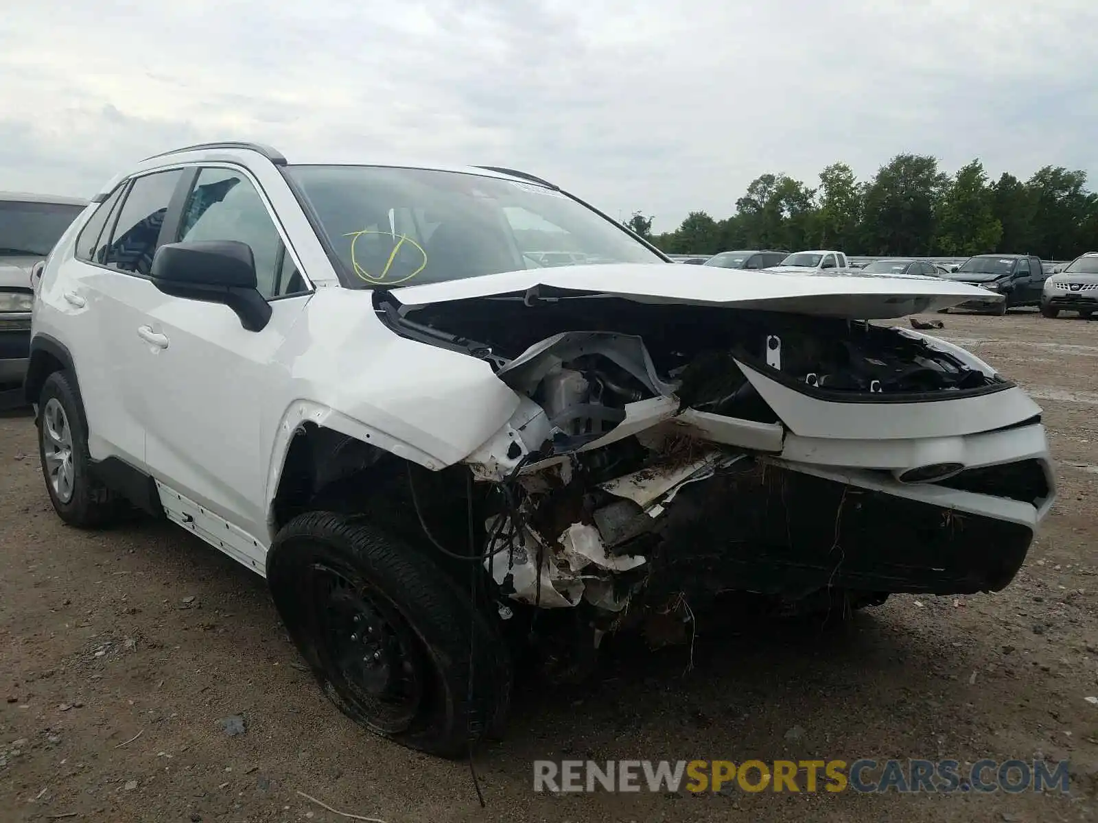 1 Photograph of a damaged car 2T3H1RFV0KC008414 TOYOTA RAV4 2019