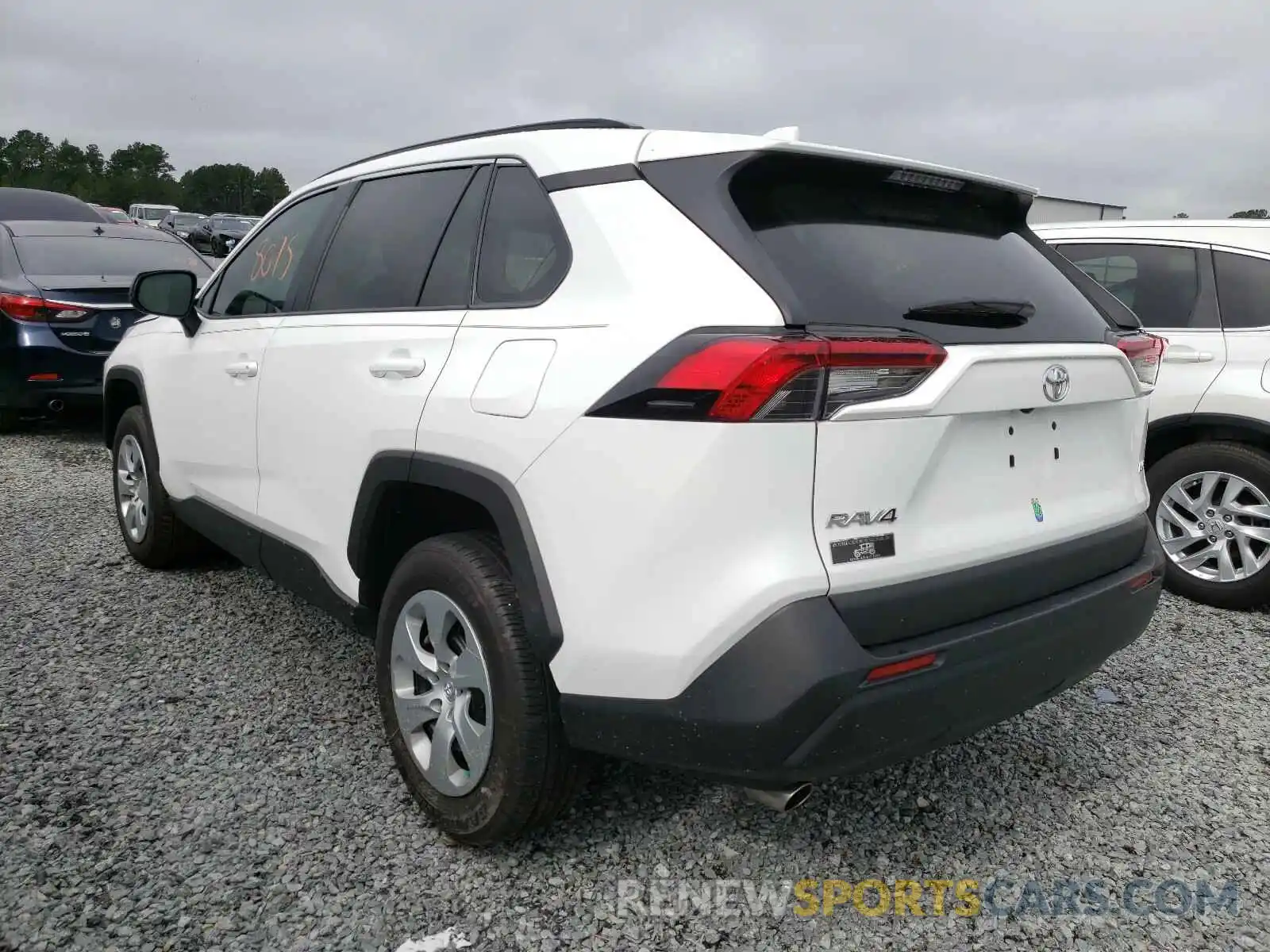 3 Фотография поврежденного автомобиля 2T3H1RFV0KC010972 TOYOTA RAV4 2019