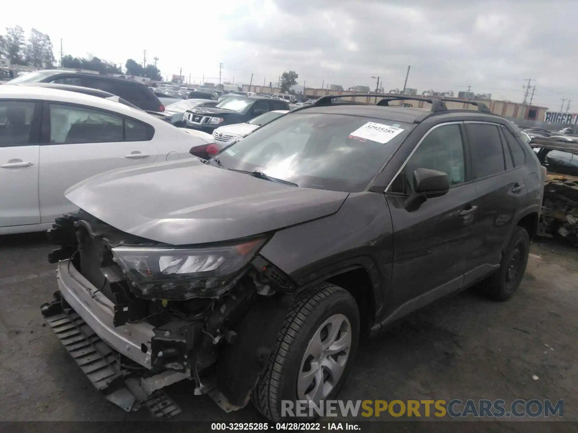 2 Фотография поврежденного автомобиля 2T3H1RFV0KC015167 TOYOTA RAV4 2019