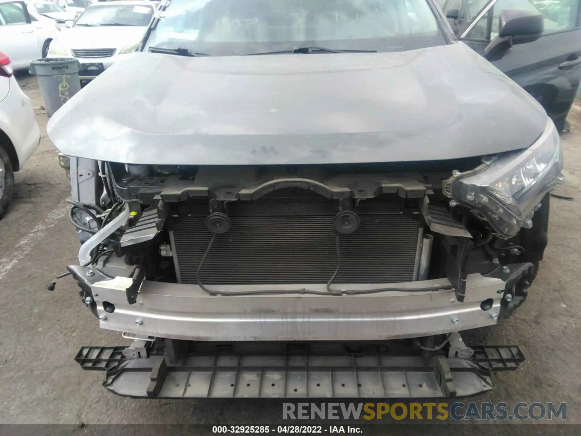 6 Фотография поврежденного автомобиля 2T3H1RFV0KC015167 TOYOTA RAV4 2019