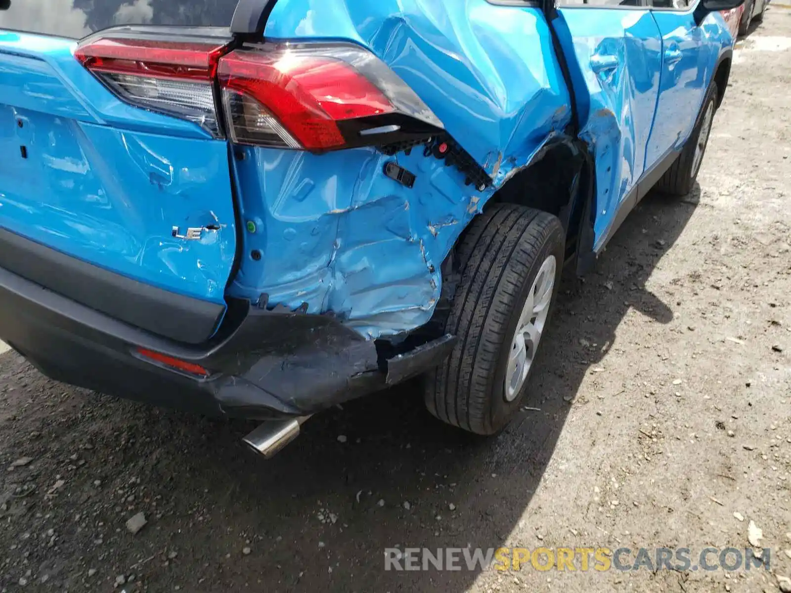 9 Фотография поврежденного автомобиля 2T3H1RFV0KC016075 TOYOTA RAV4 2019