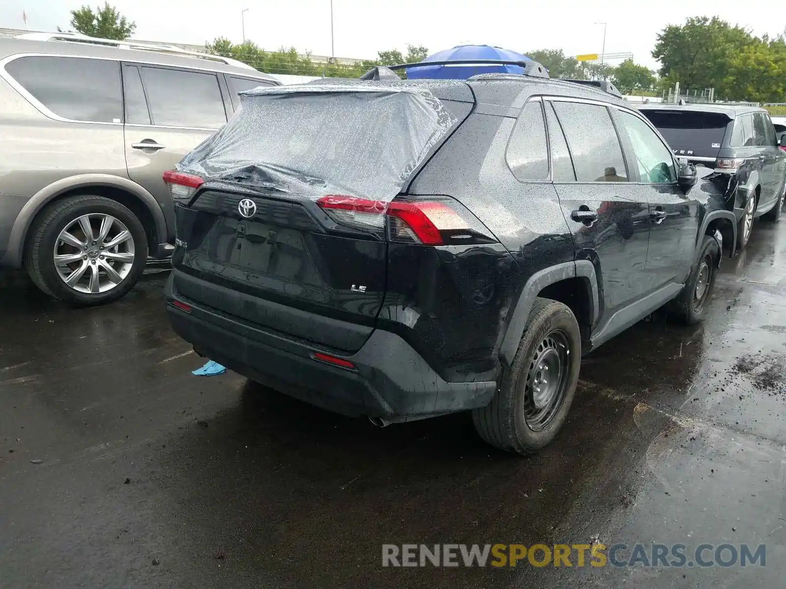 4 Фотография поврежденного автомобиля 2T3H1RFV0KC021065 TOYOTA RAV4 2019