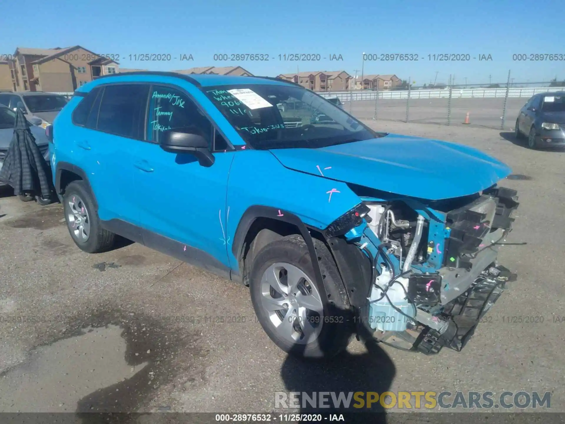 1 Photograph of a damaged car 2T3H1RFV0KC022216 TOYOTA RAV4 2019