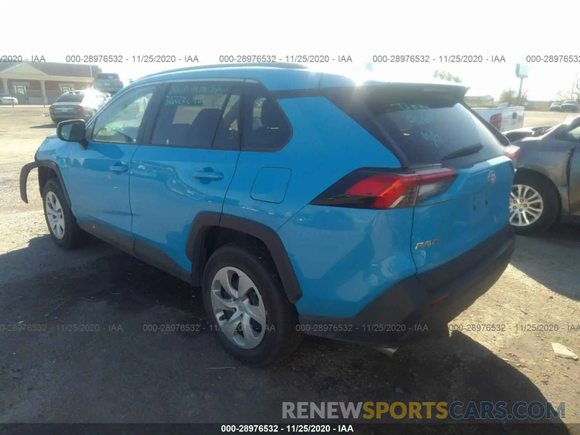 3 Photograph of a damaged car 2T3H1RFV0KC022216 TOYOTA RAV4 2019