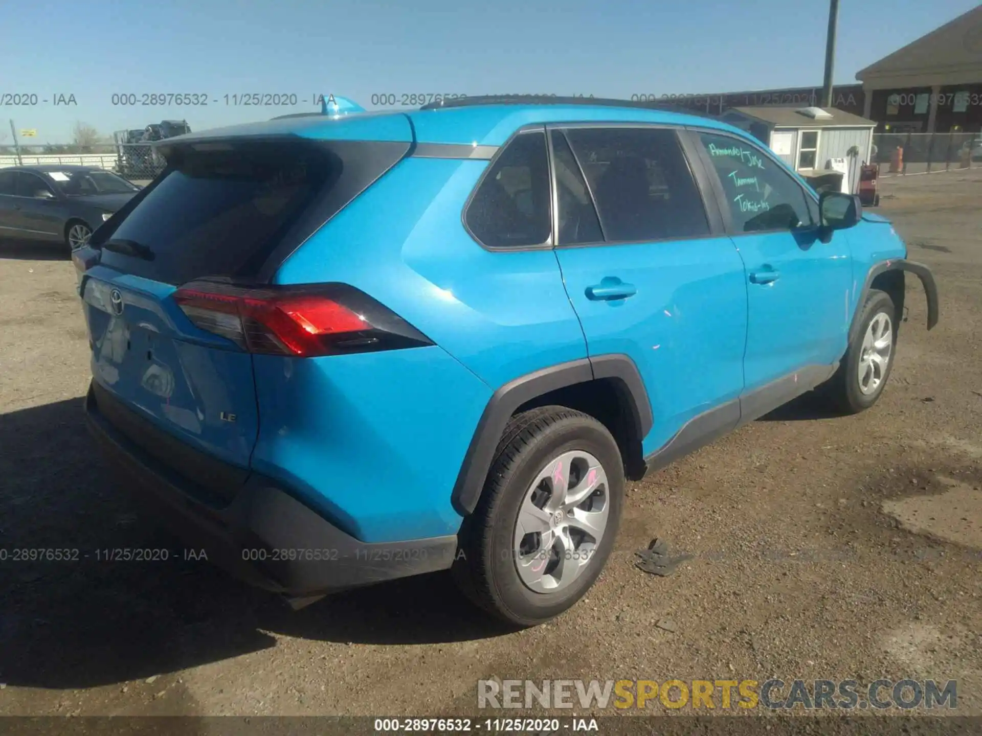 4 Фотография поврежденного автомобиля 2T3H1RFV0KC022216 TOYOTA RAV4 2019